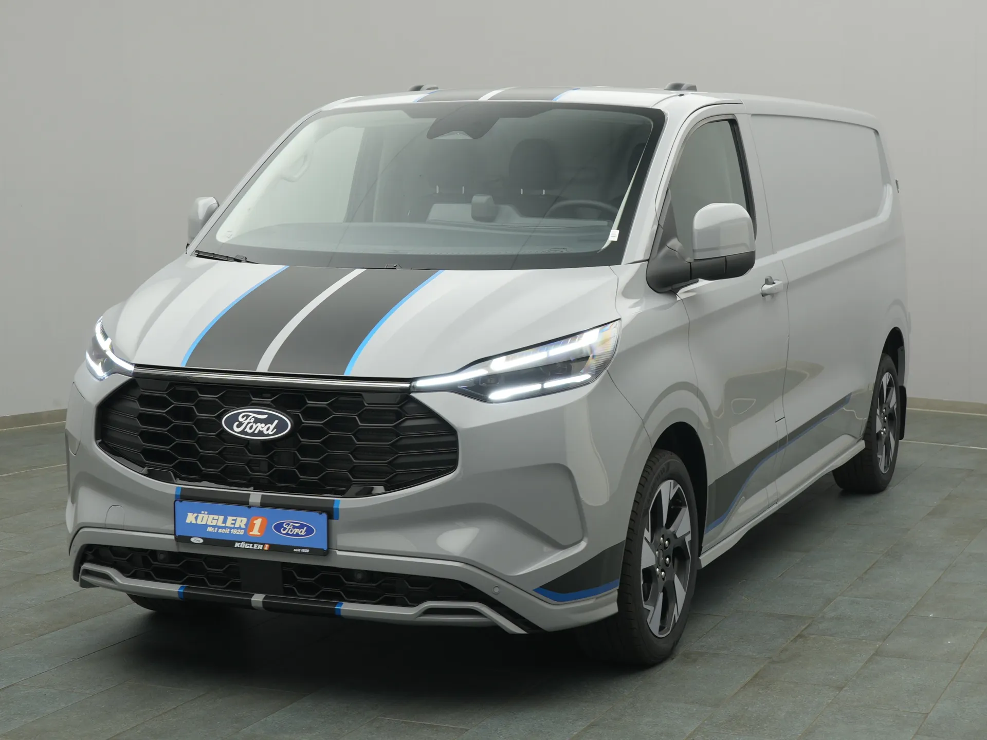 Ford Transit Custom Kasten in grau