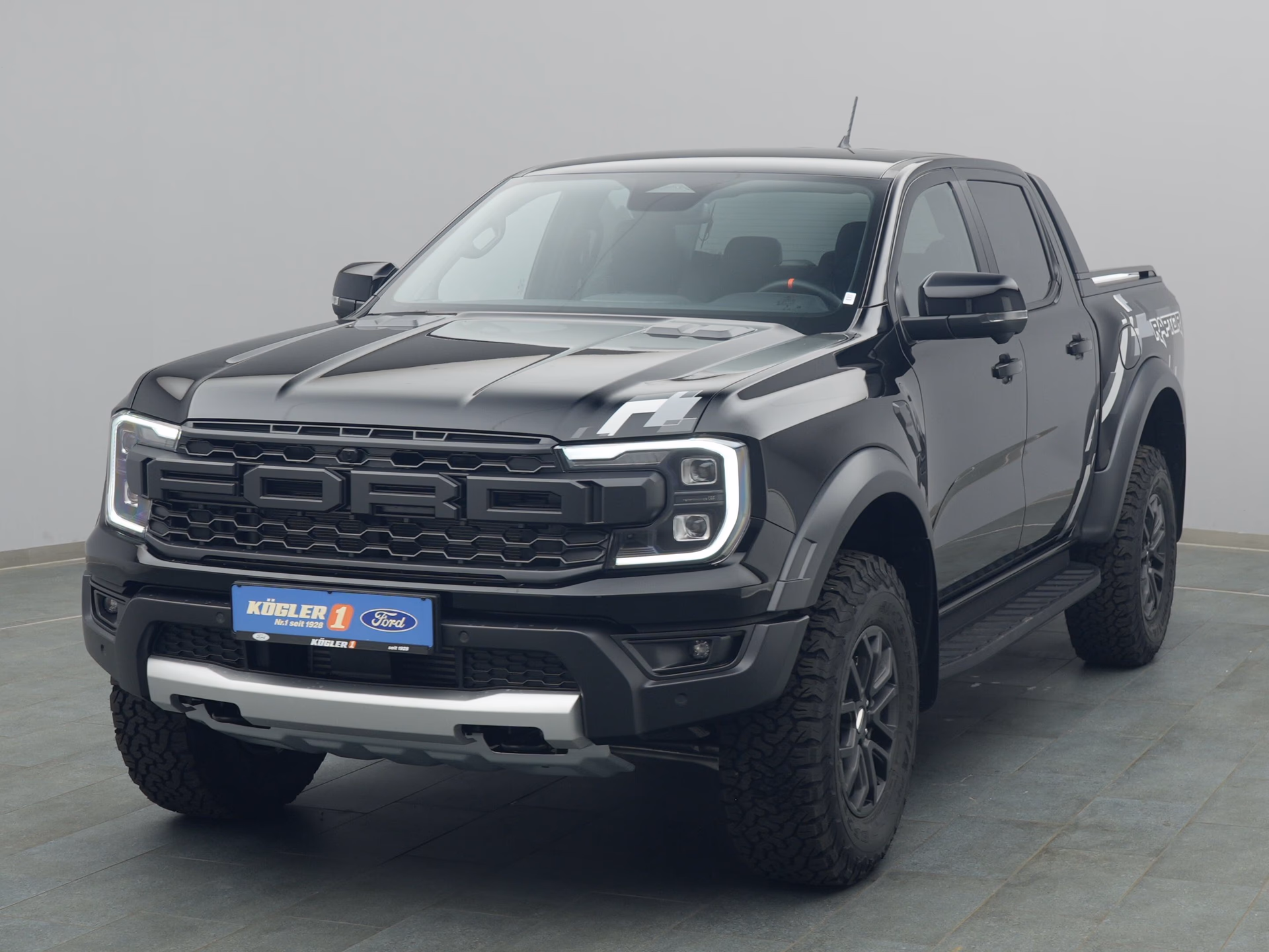 Ford Ranger Raptor in schwarz