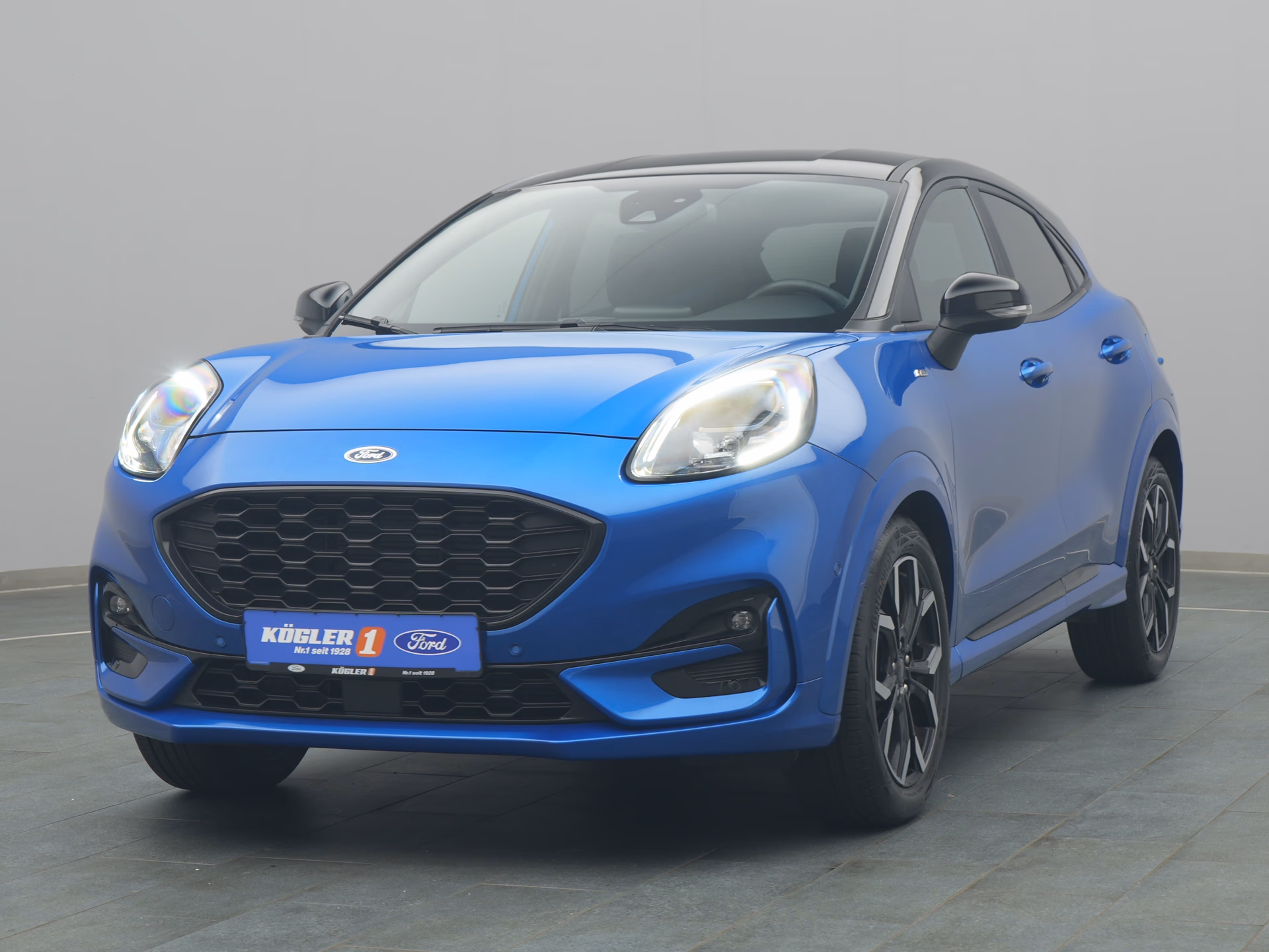 Ford Puma ST-Line X in blau