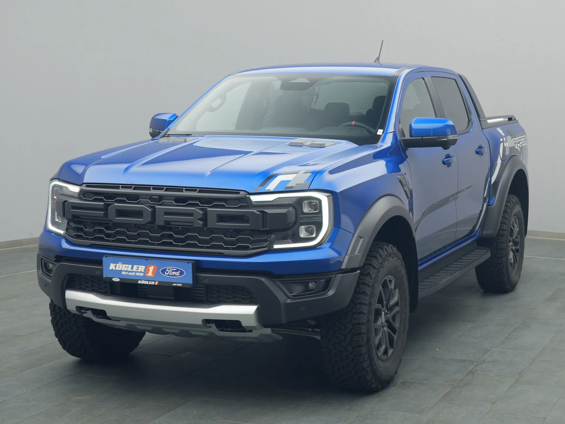 Ford Ranger Raptor in blau