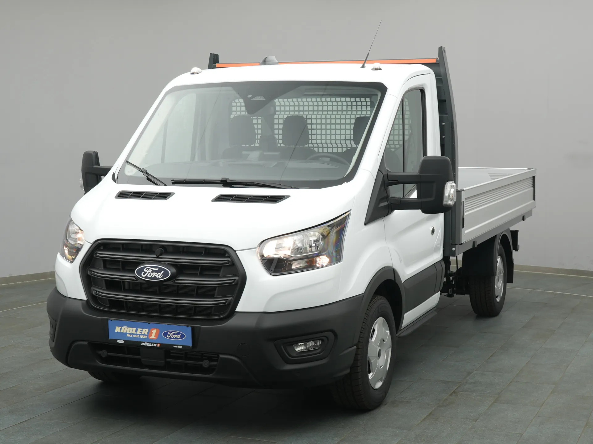 Ford Transit Pritsche EK in weiss