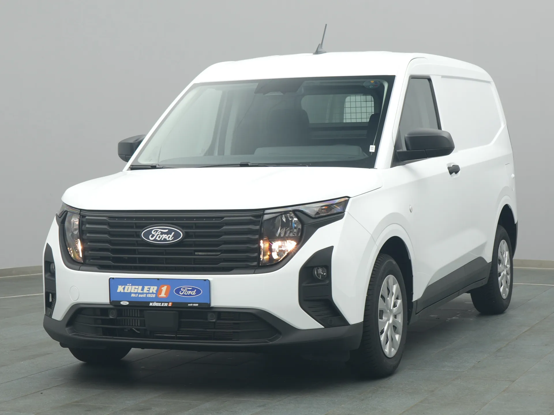 Ford Transit Courier Kasten in weiss