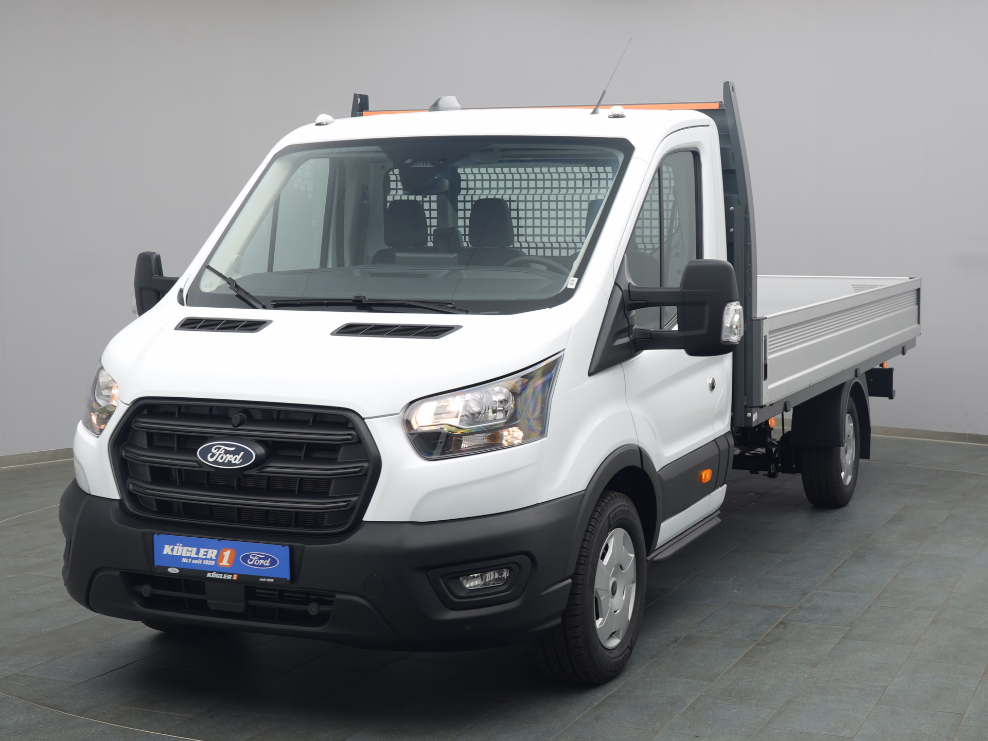 Ford Transit Pritsche EK in weiss