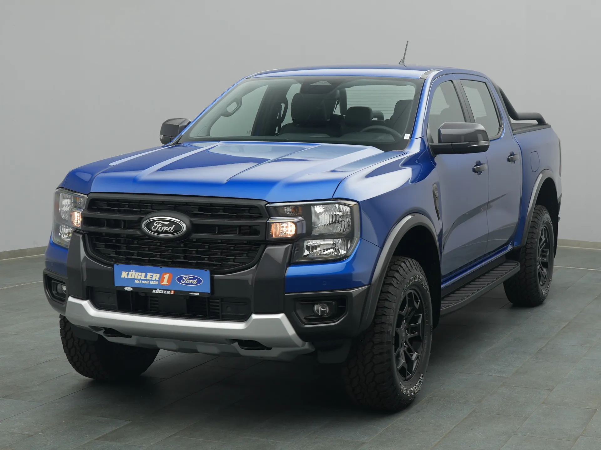 Ford Ranger DoKa Tremor in blau