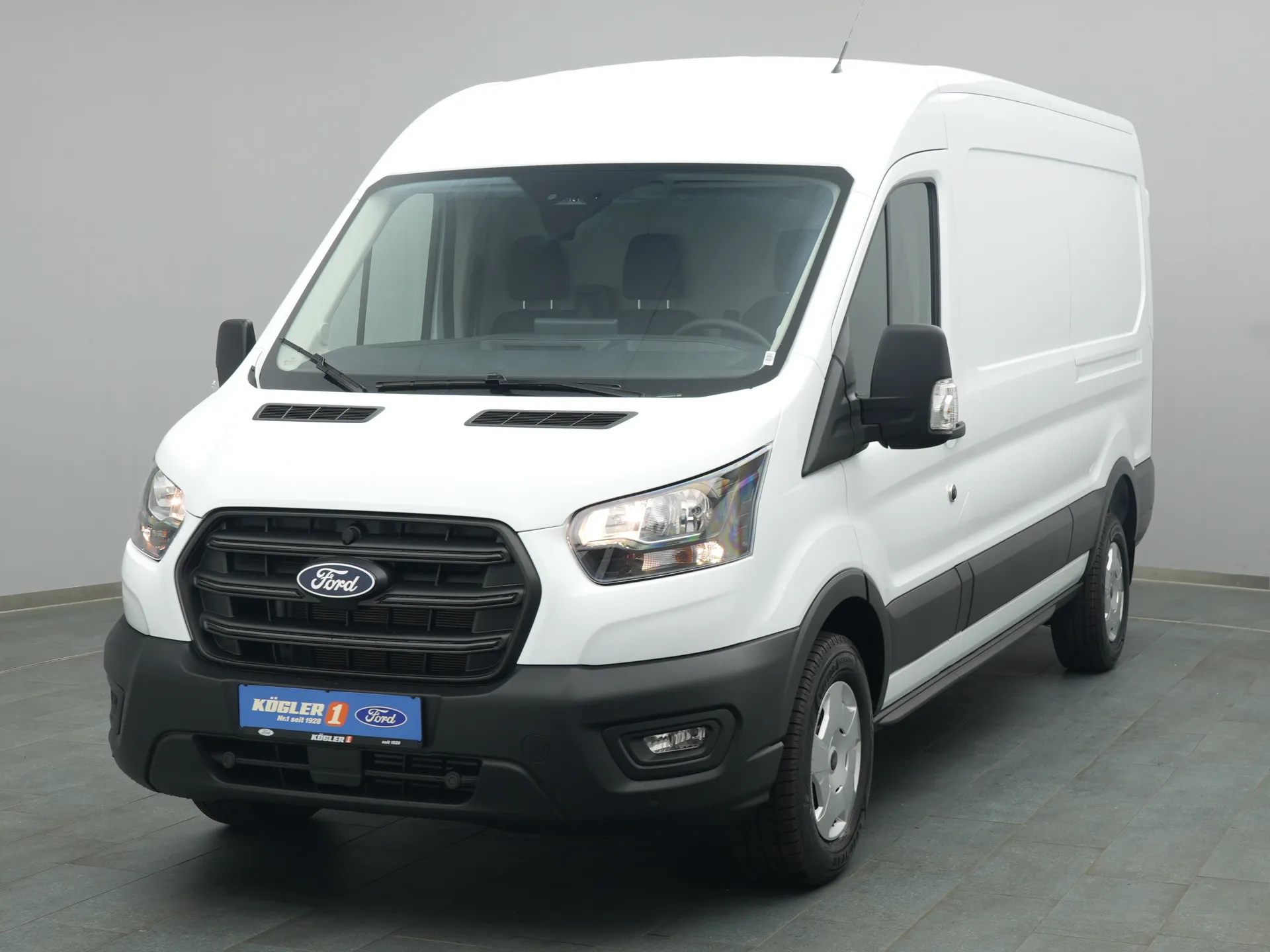 Ford Transit Kasten in weiss