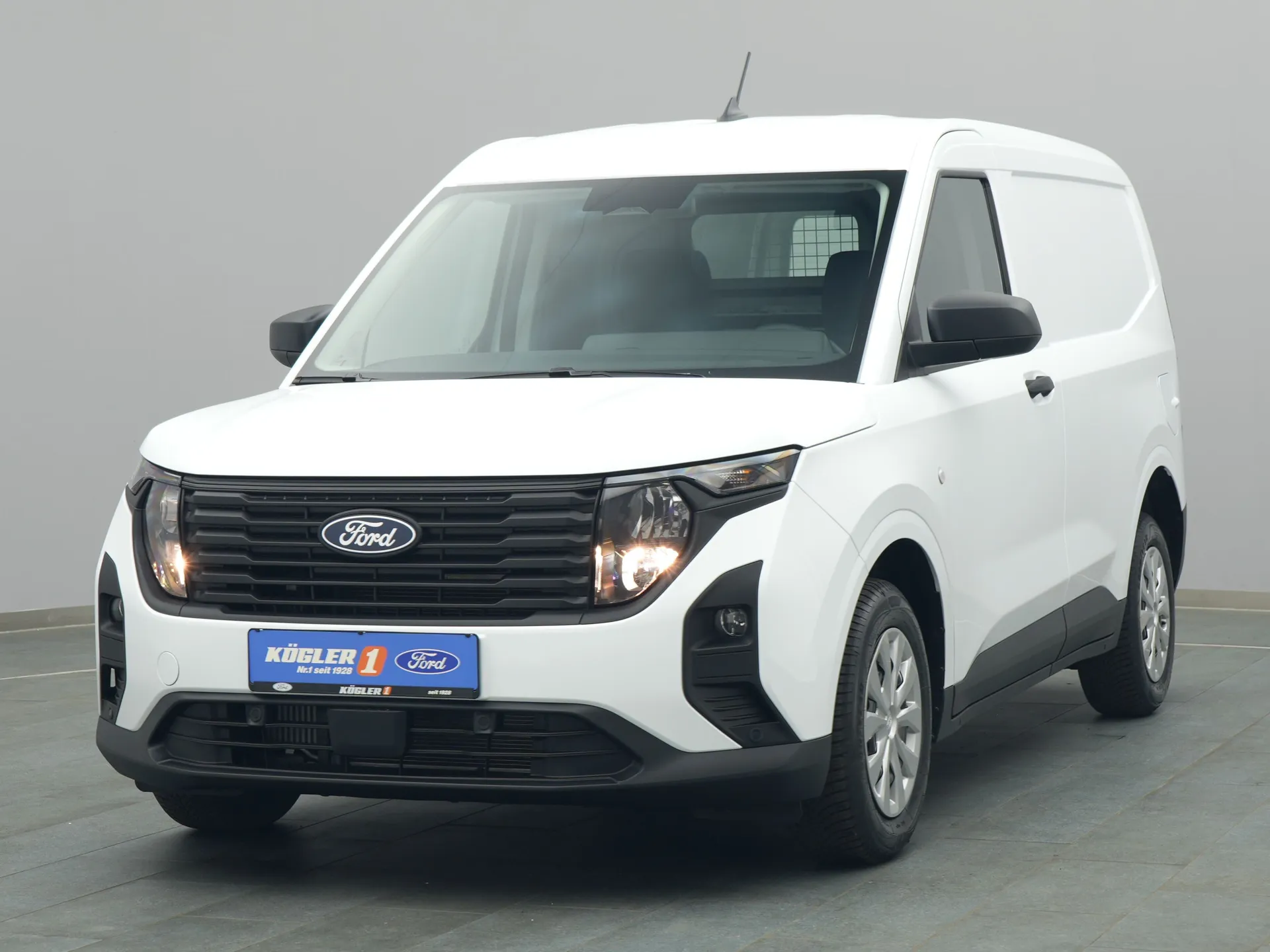 Ford Transit Courier Kasten in weiss