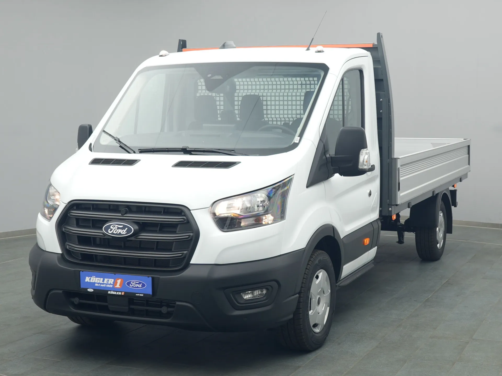 Ford Transit Pritsche EK in weiss