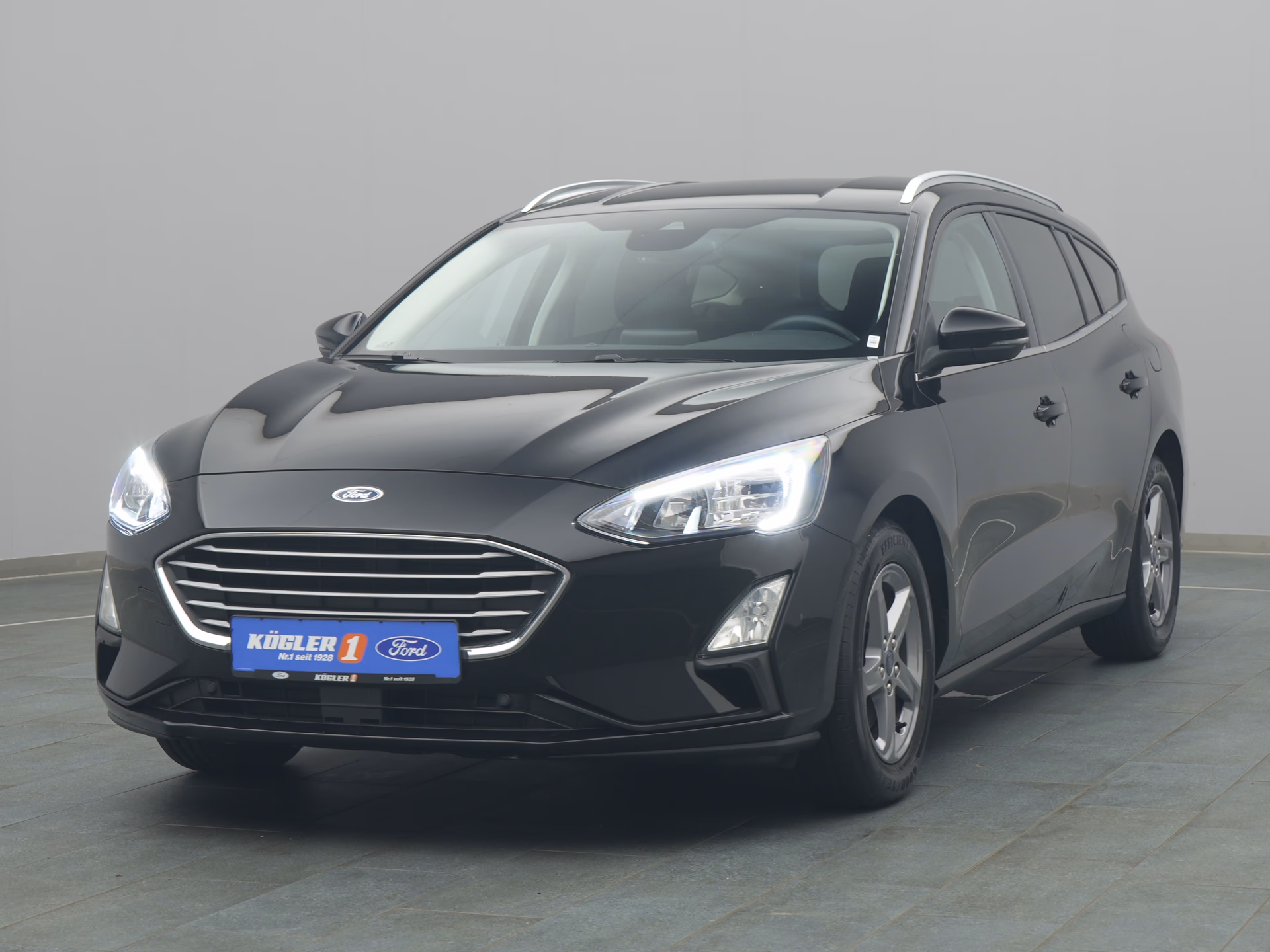 Ford Focus Cool&Connect in schwarz