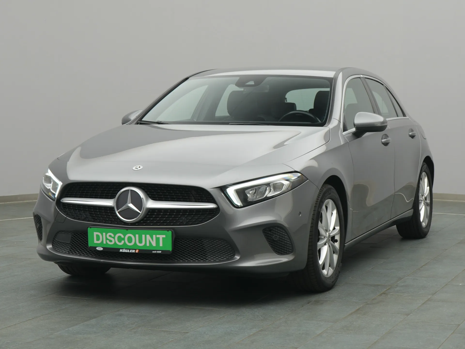 Mercedes-Benz A 220 in grau