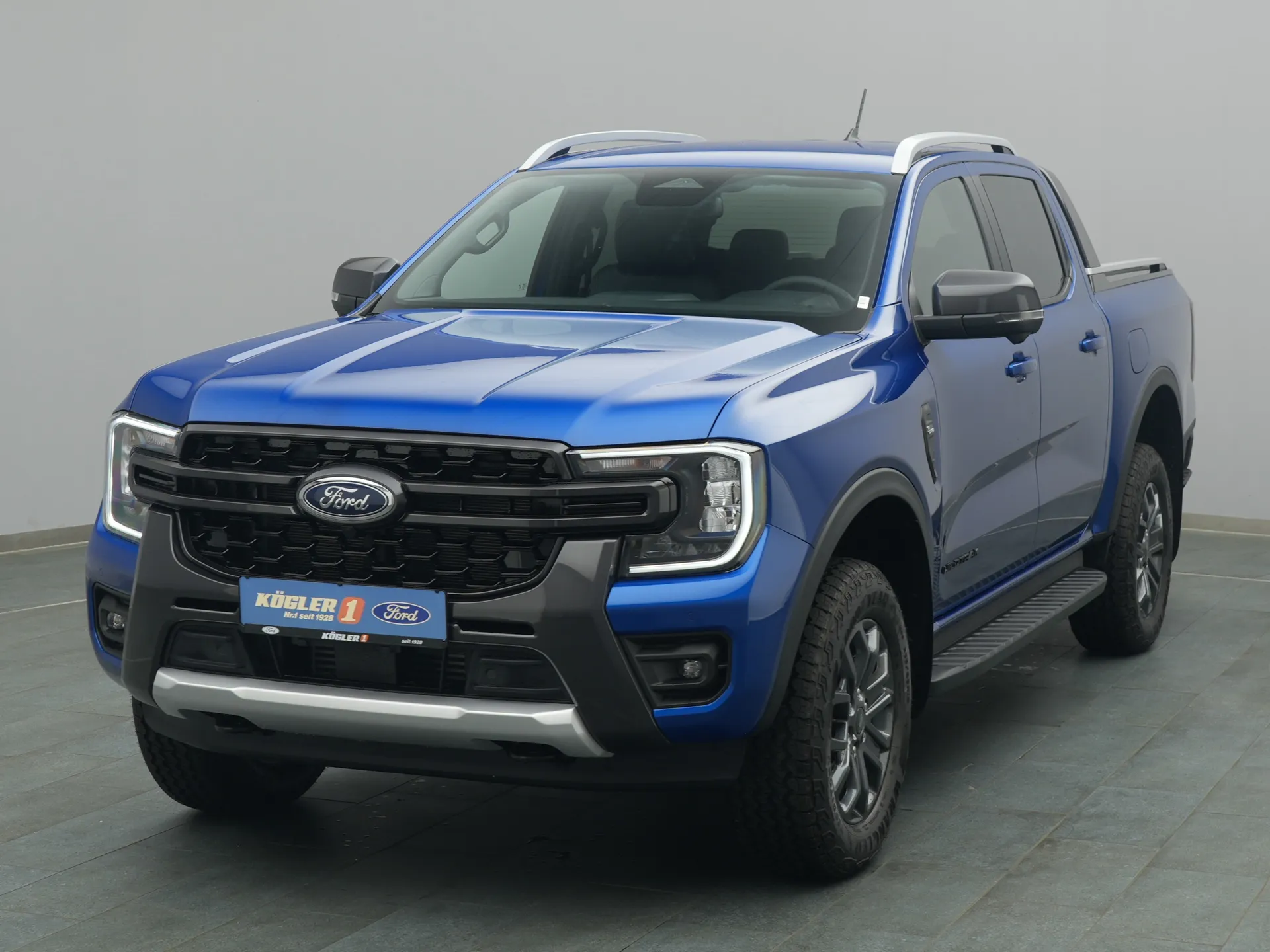 Ford Ranger DoKa Wildtrak in blau