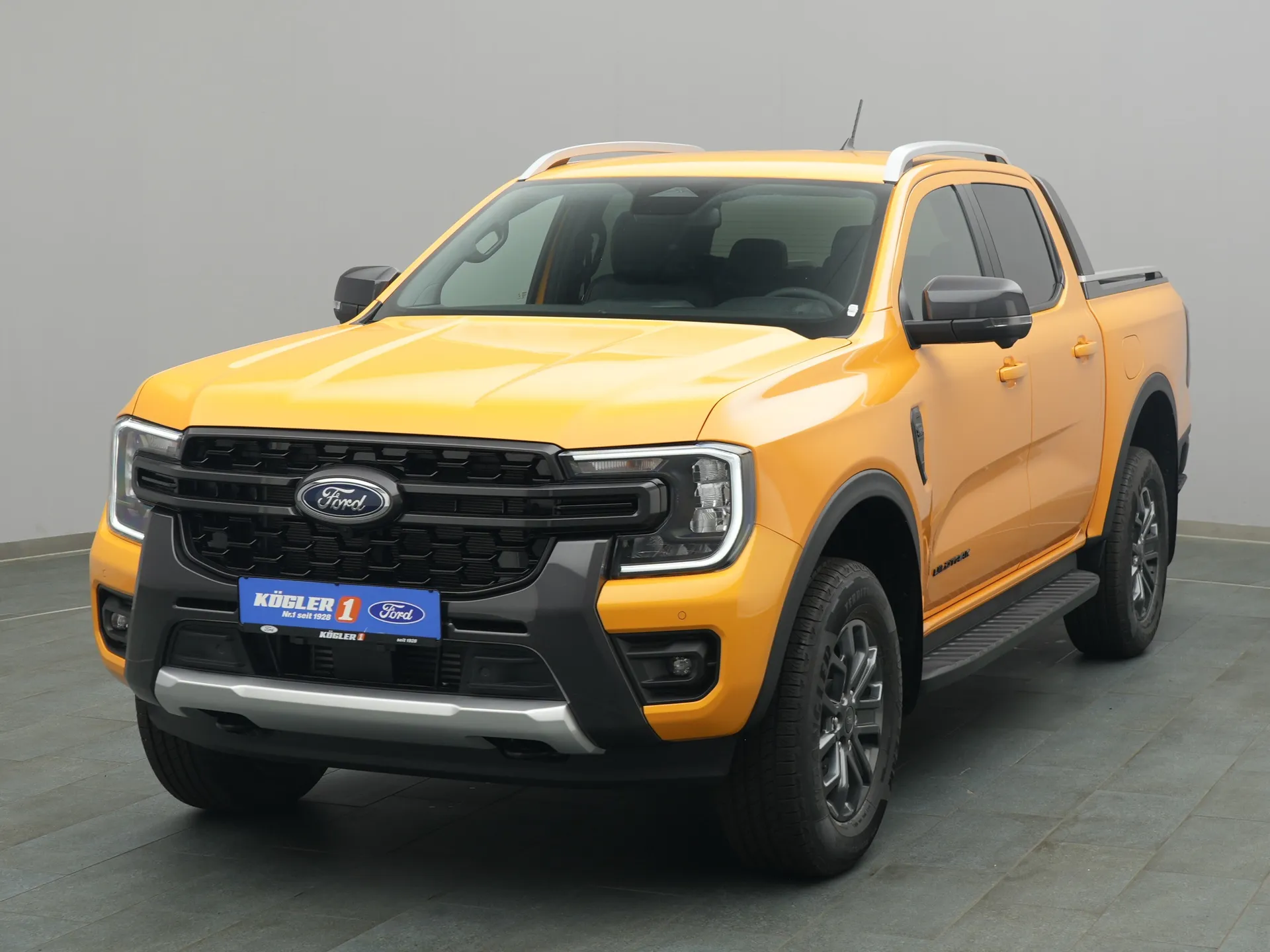 Ford Ranger DoKa Wildtrak in orange