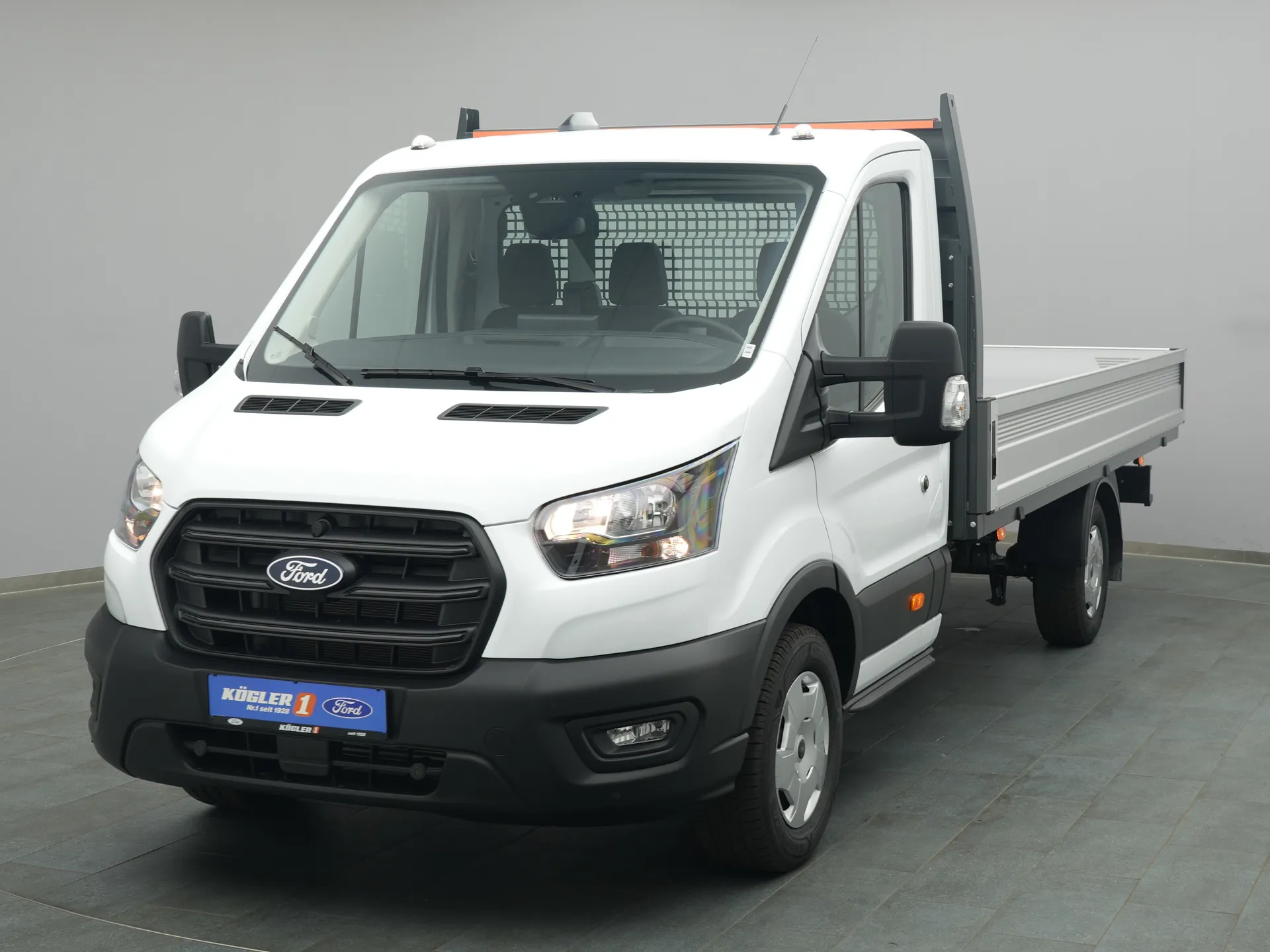 Ford Transit Pritsche EK in weiss