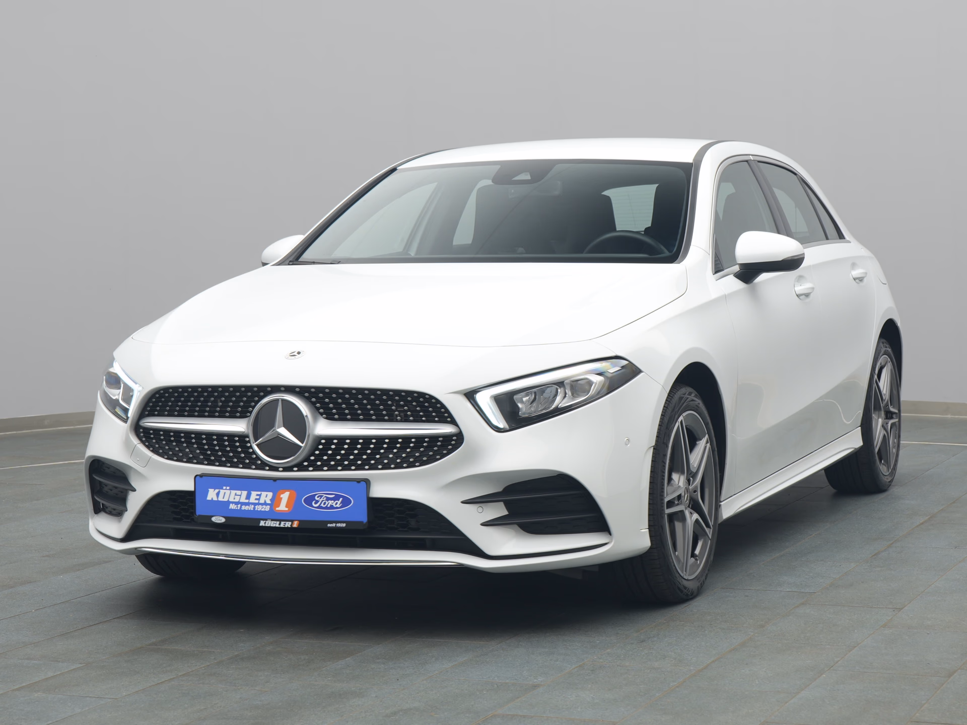 Mercedes-Benz A 250 in weiss