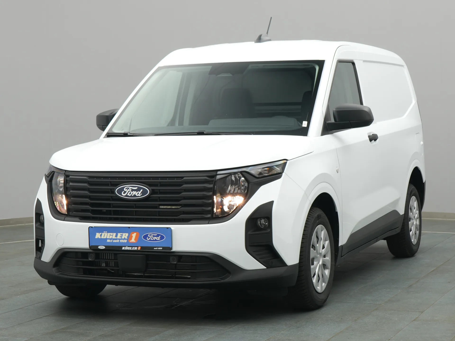 Ford Transit Courier Kasten in weiss