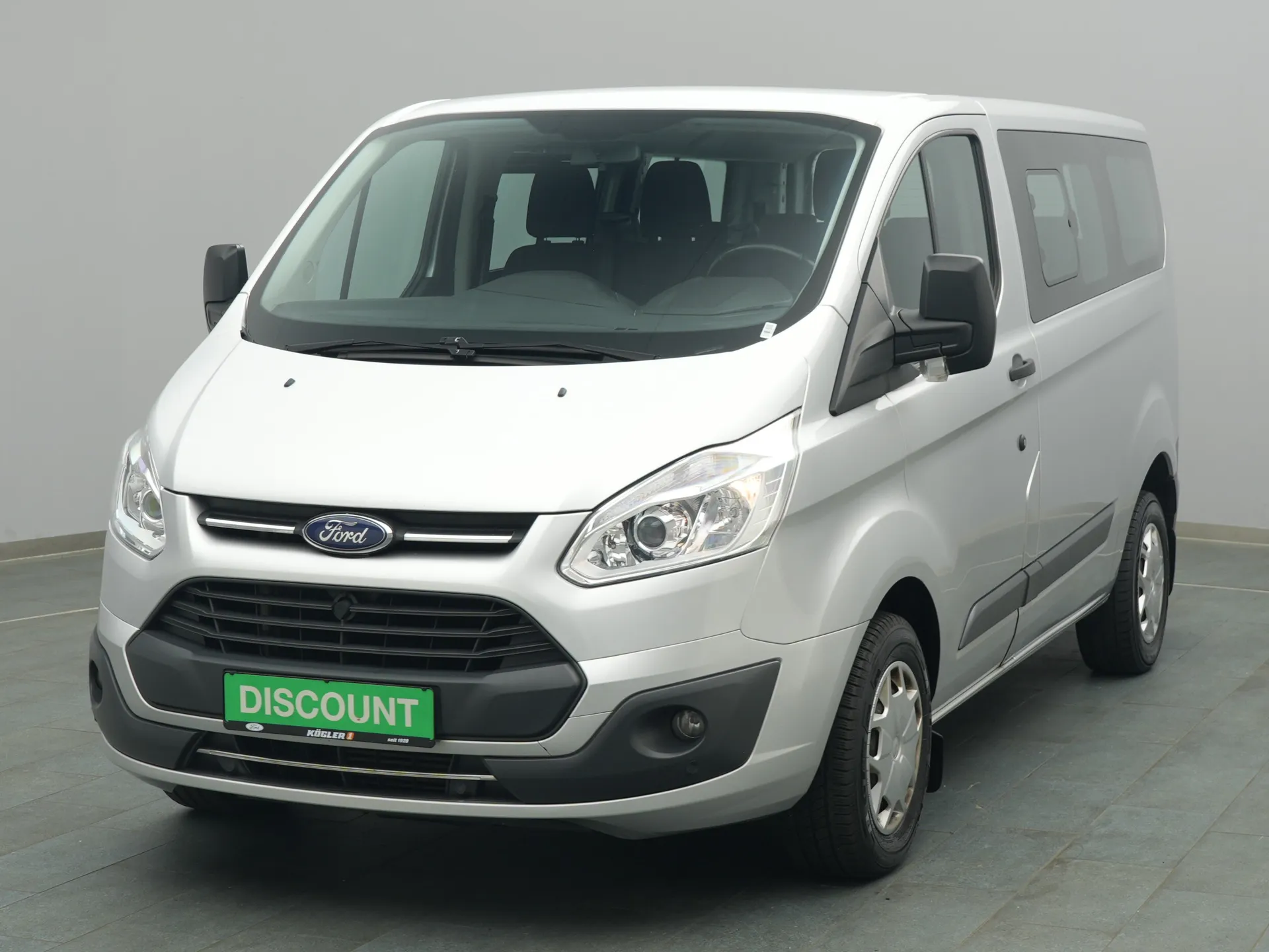 Ford Transit Custom Kombi in silber