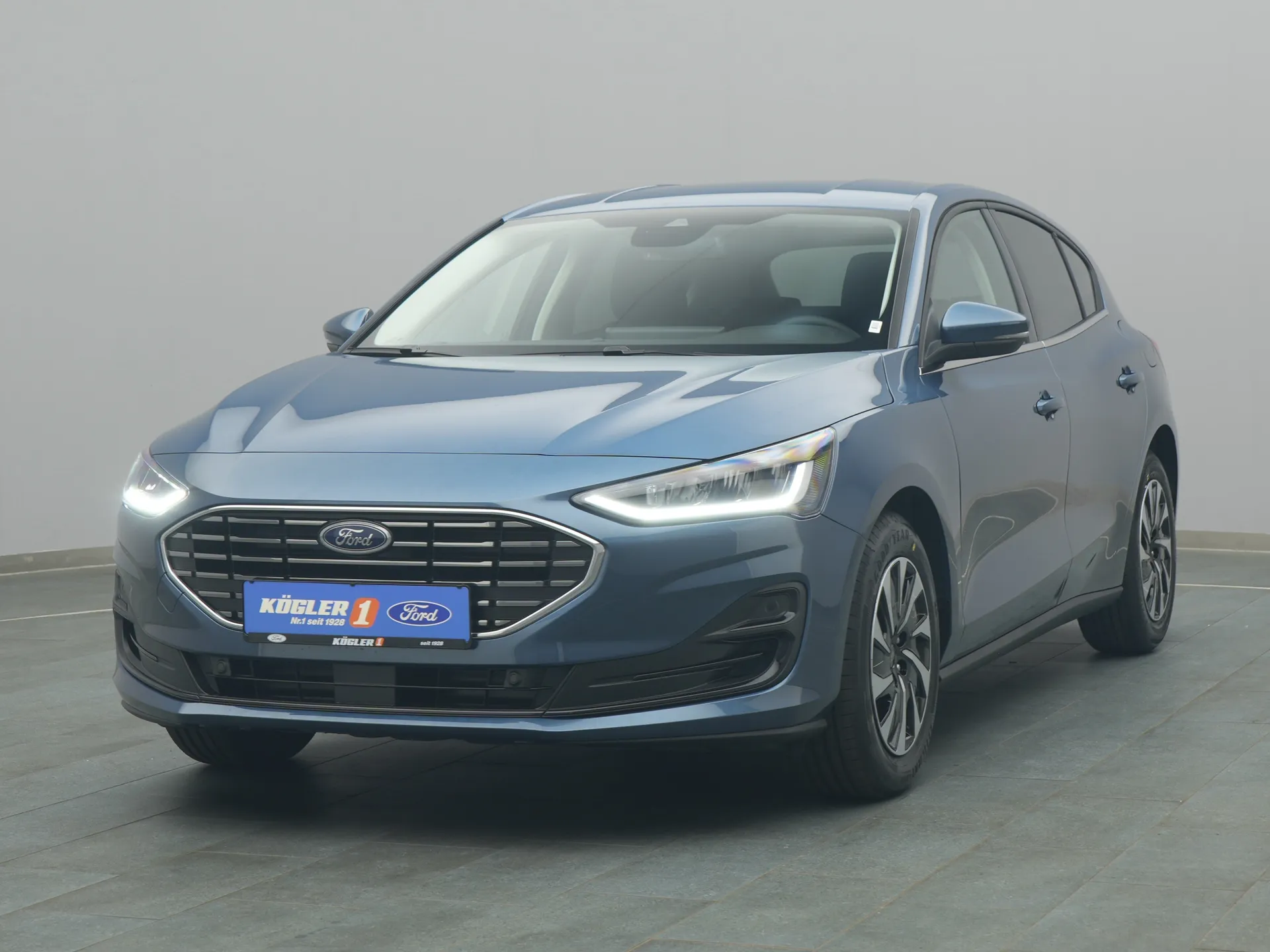 Ford Focus Titanium in blau