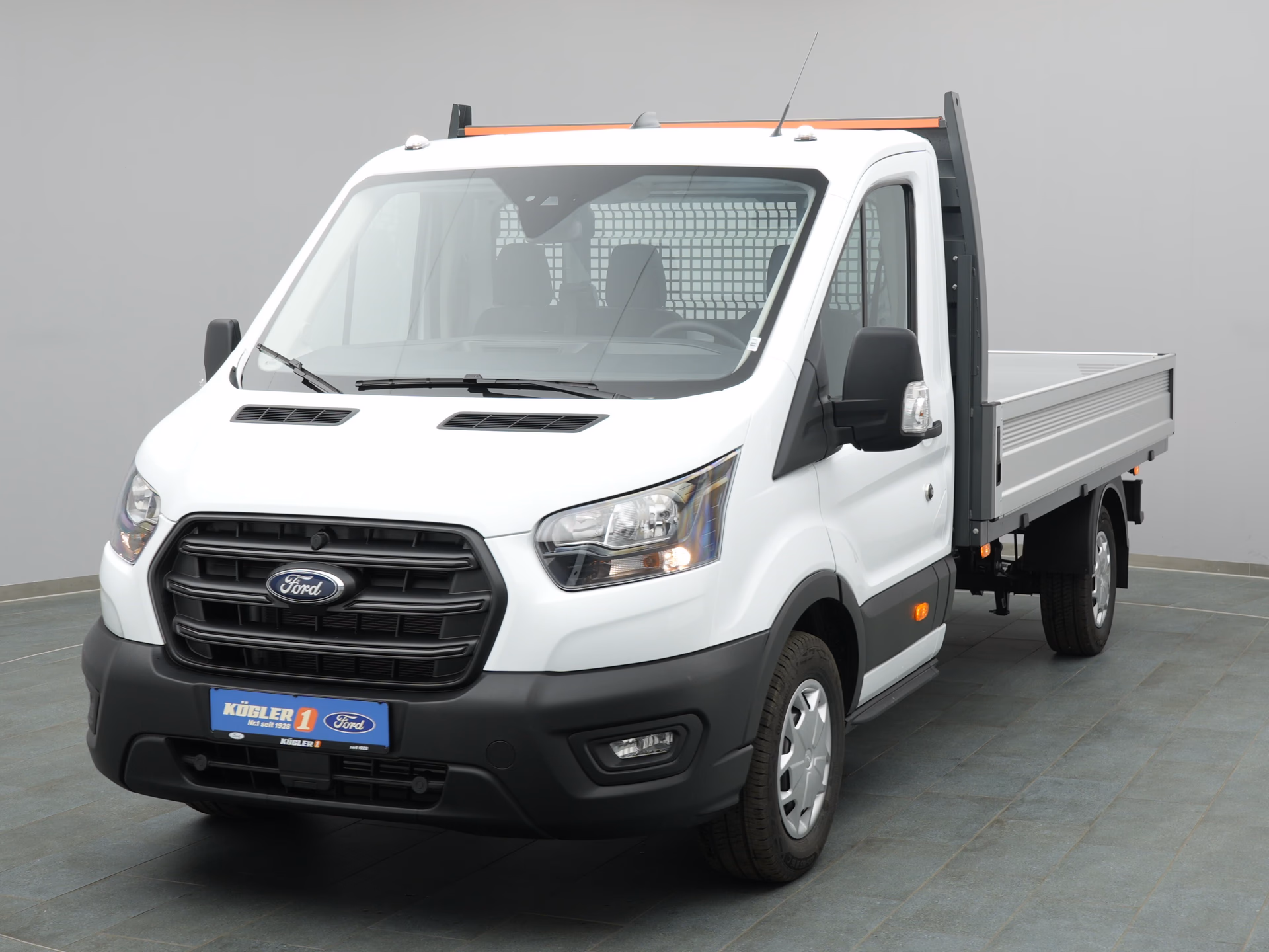 Ford Transit Pritsche EK in weiss