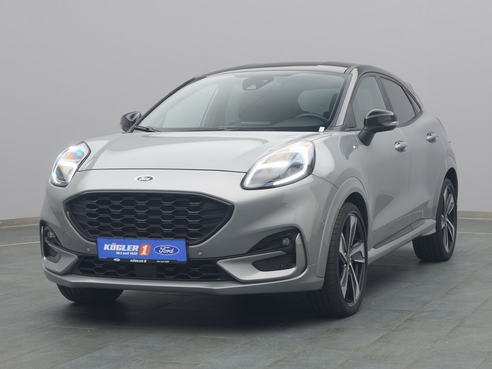 Ford Puma ST-Line X in silber