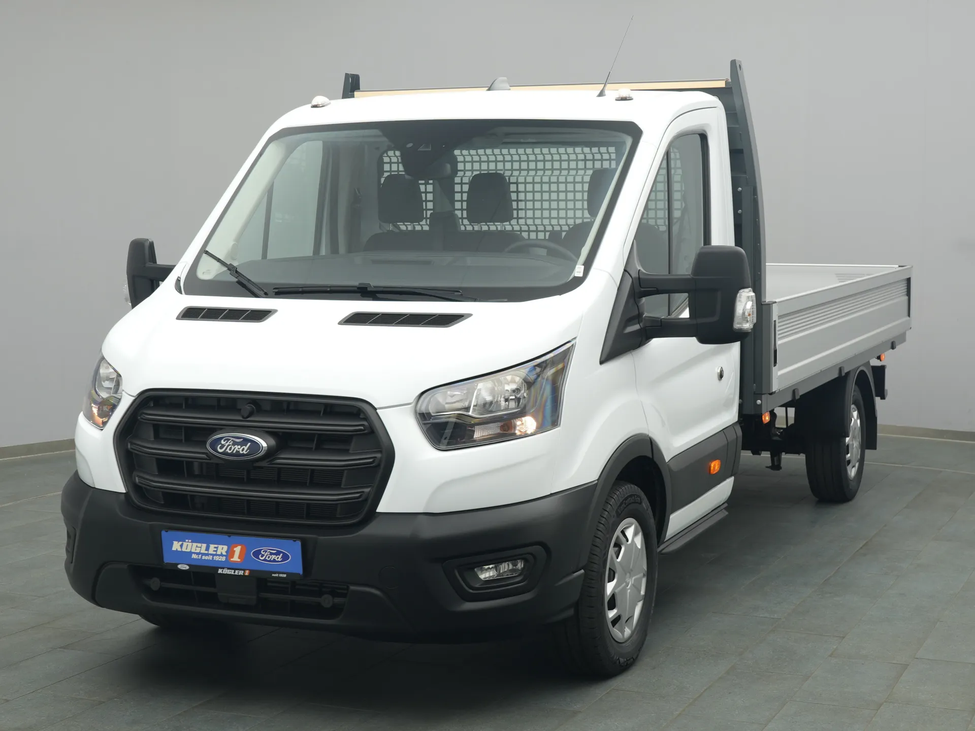 Ford Transit Pritsche EK in weiss