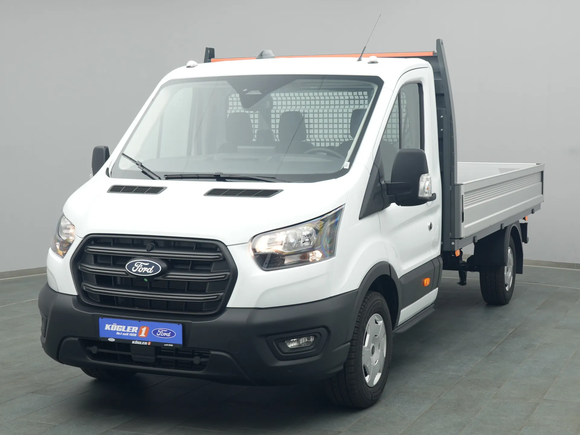 Ford Transit Pritsche EK in weiss