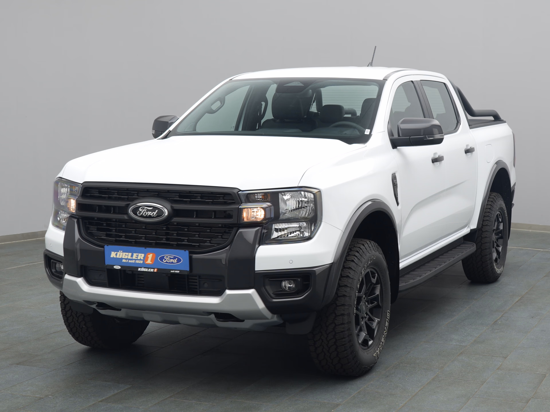 Ford Ranger DoKa Tremor in weiss