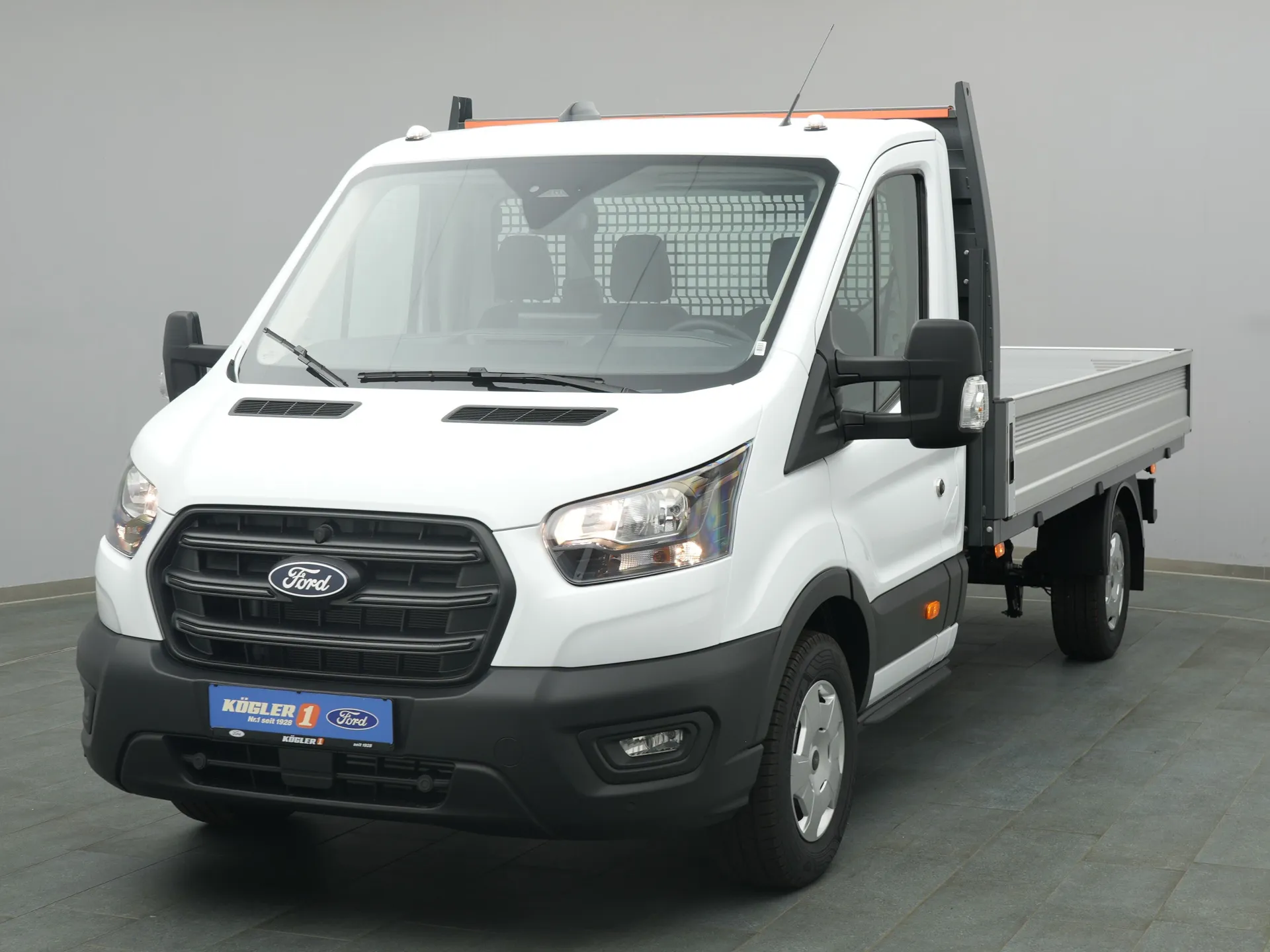 Ford Transit Pritsche EK in weiss