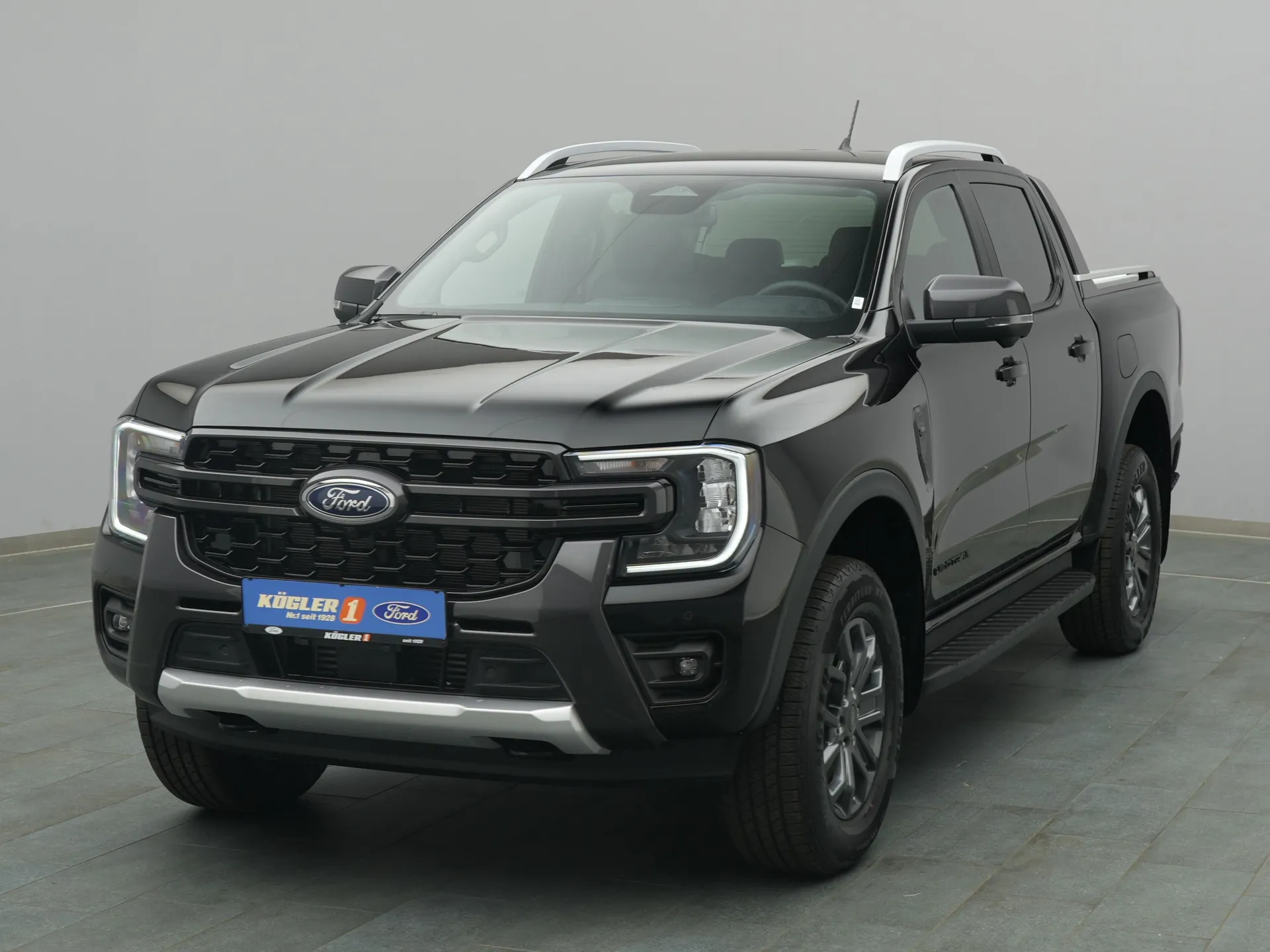 Ford Ranger DoKa Wildtrak in schwarz