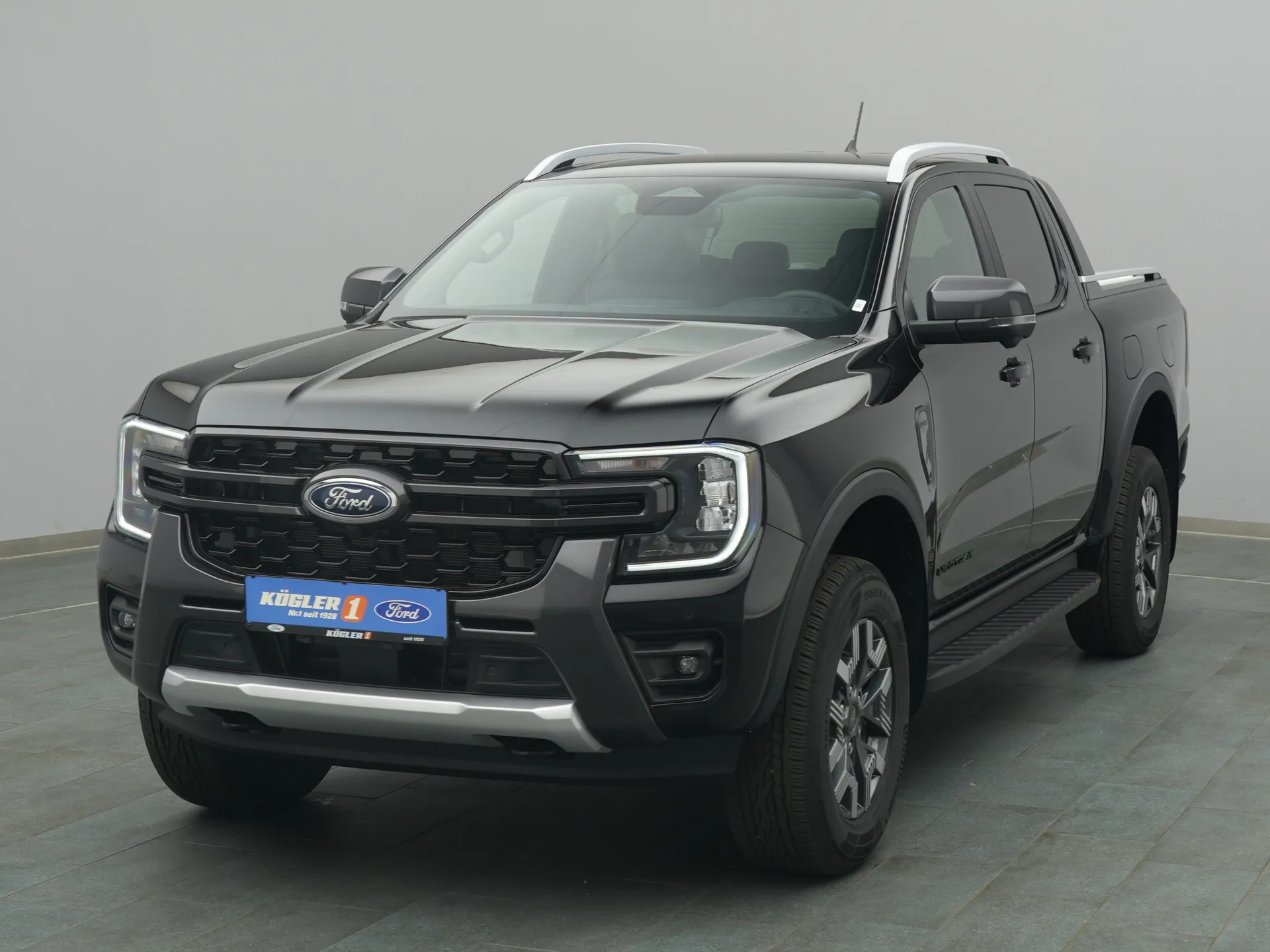 Ford Ranger DoKa Wildtrak in schwarz