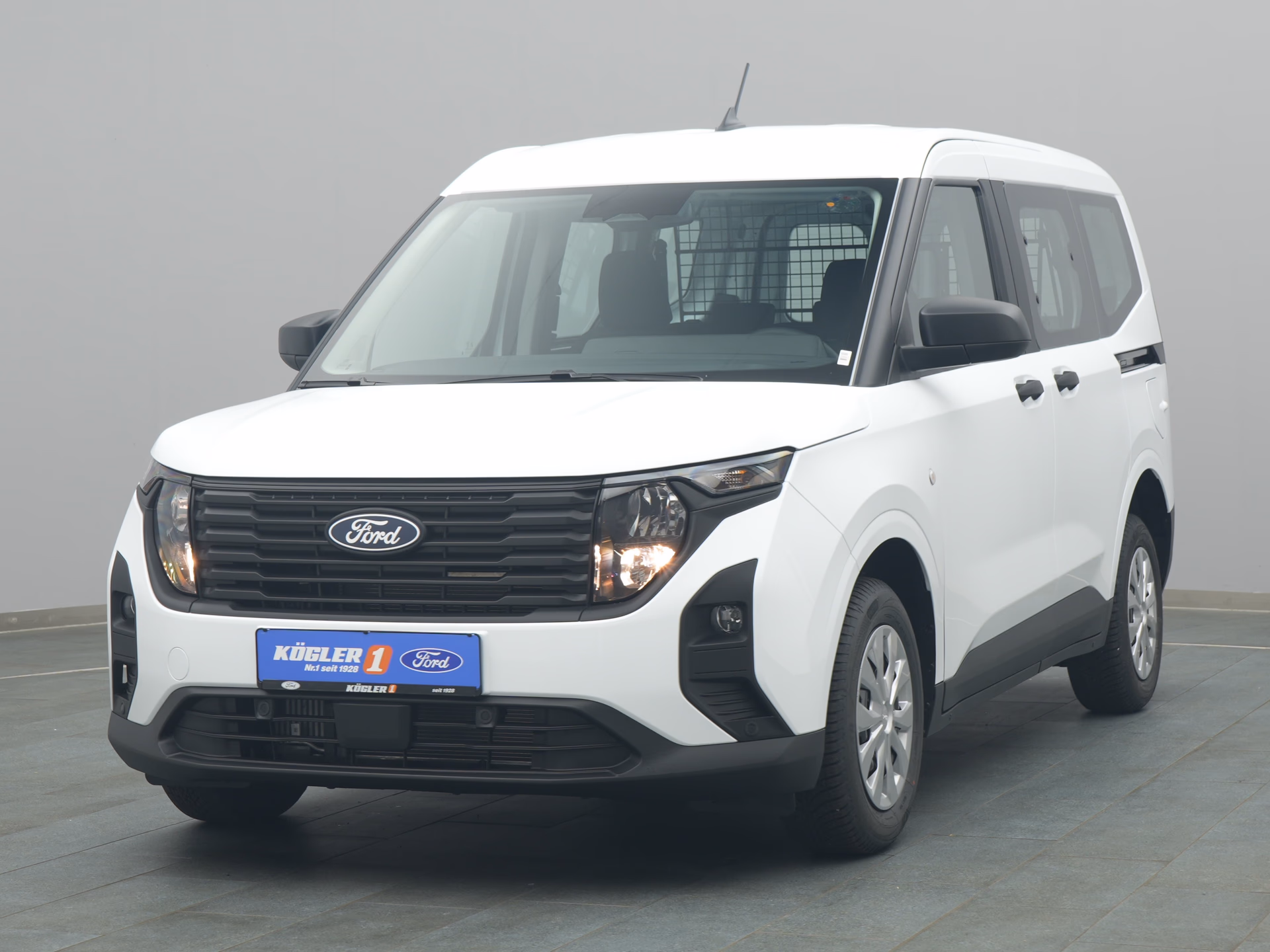 Ford Transit Courier Kasten in weiss