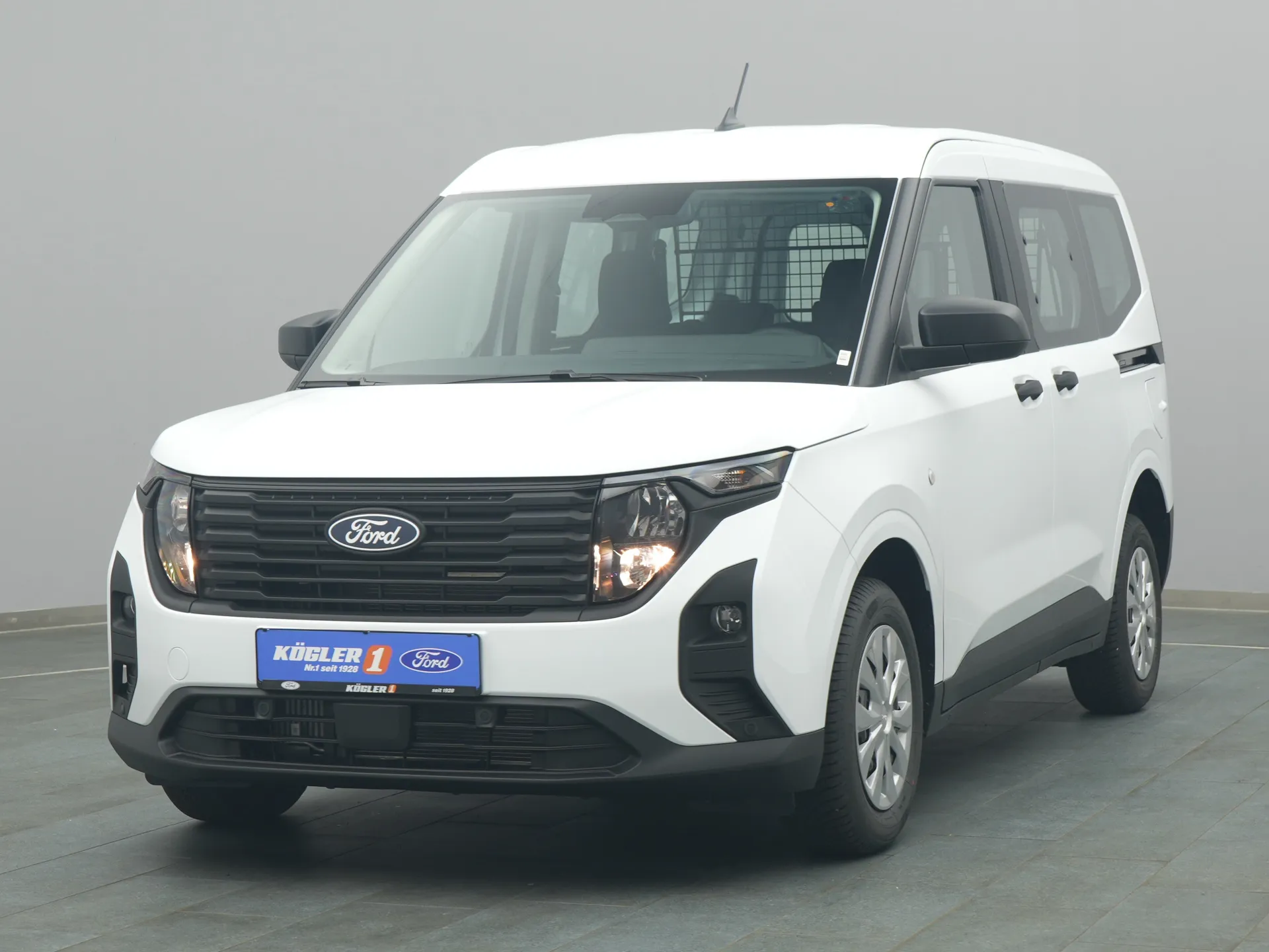 Ford Transit Courier Kasten in weiss