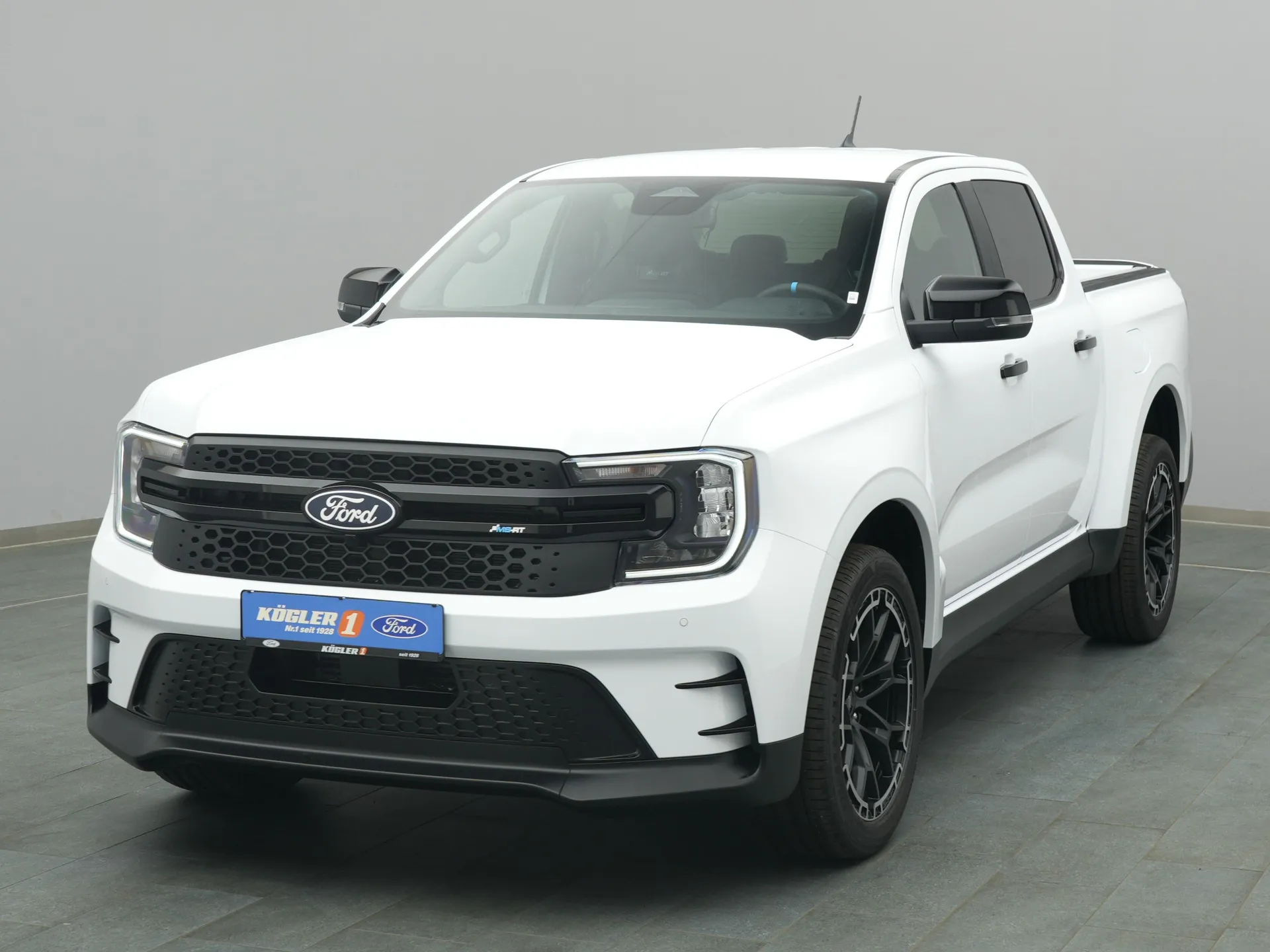 Ford Ranger DoKa MS-RT in weiss