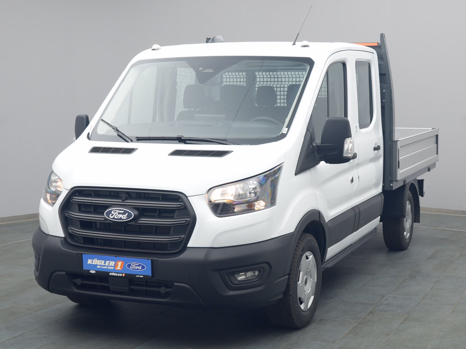 Ford Transit Pritsche Doka in weiss
