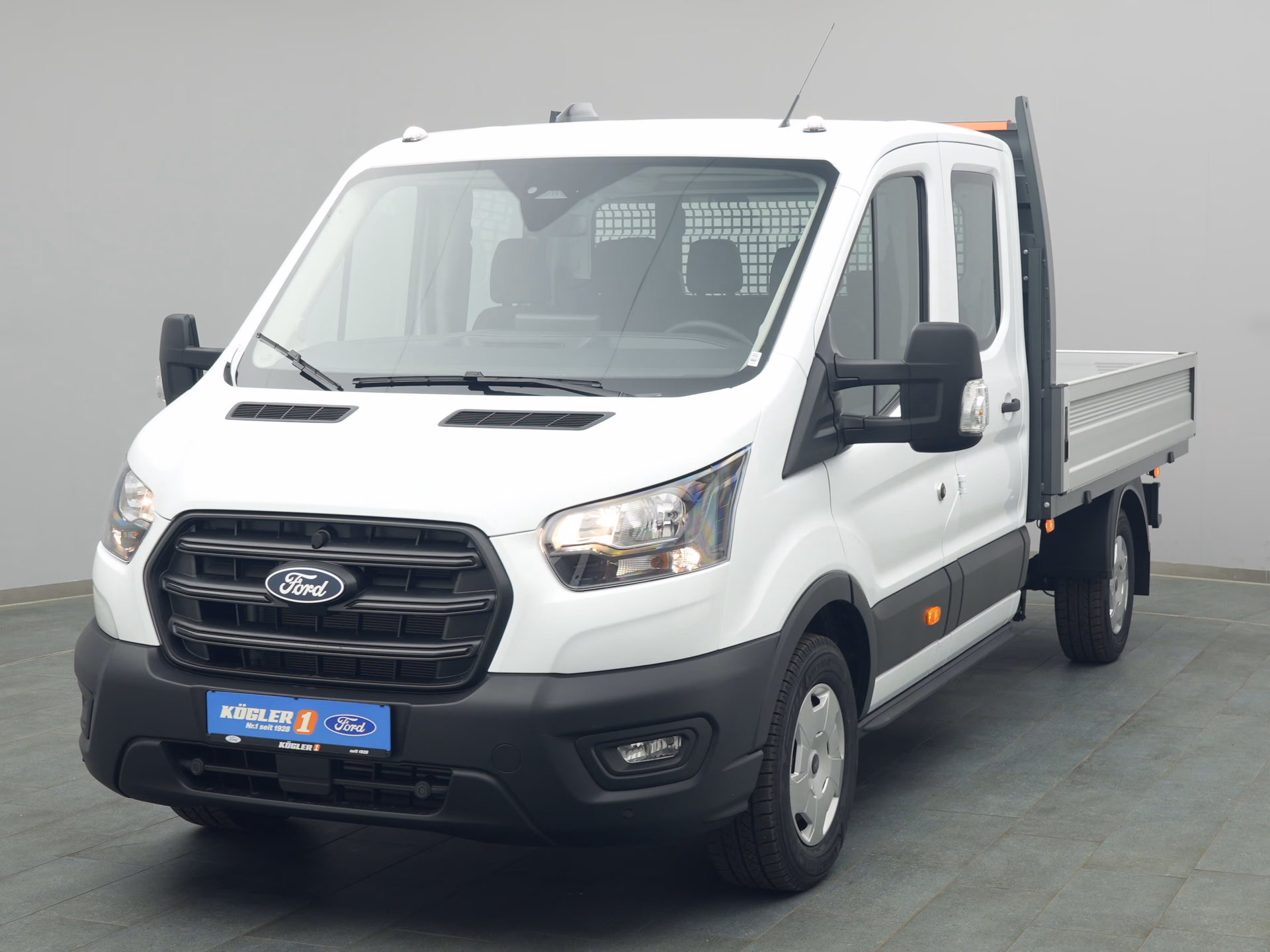 Ford Transit Pritsche Doka in weiss