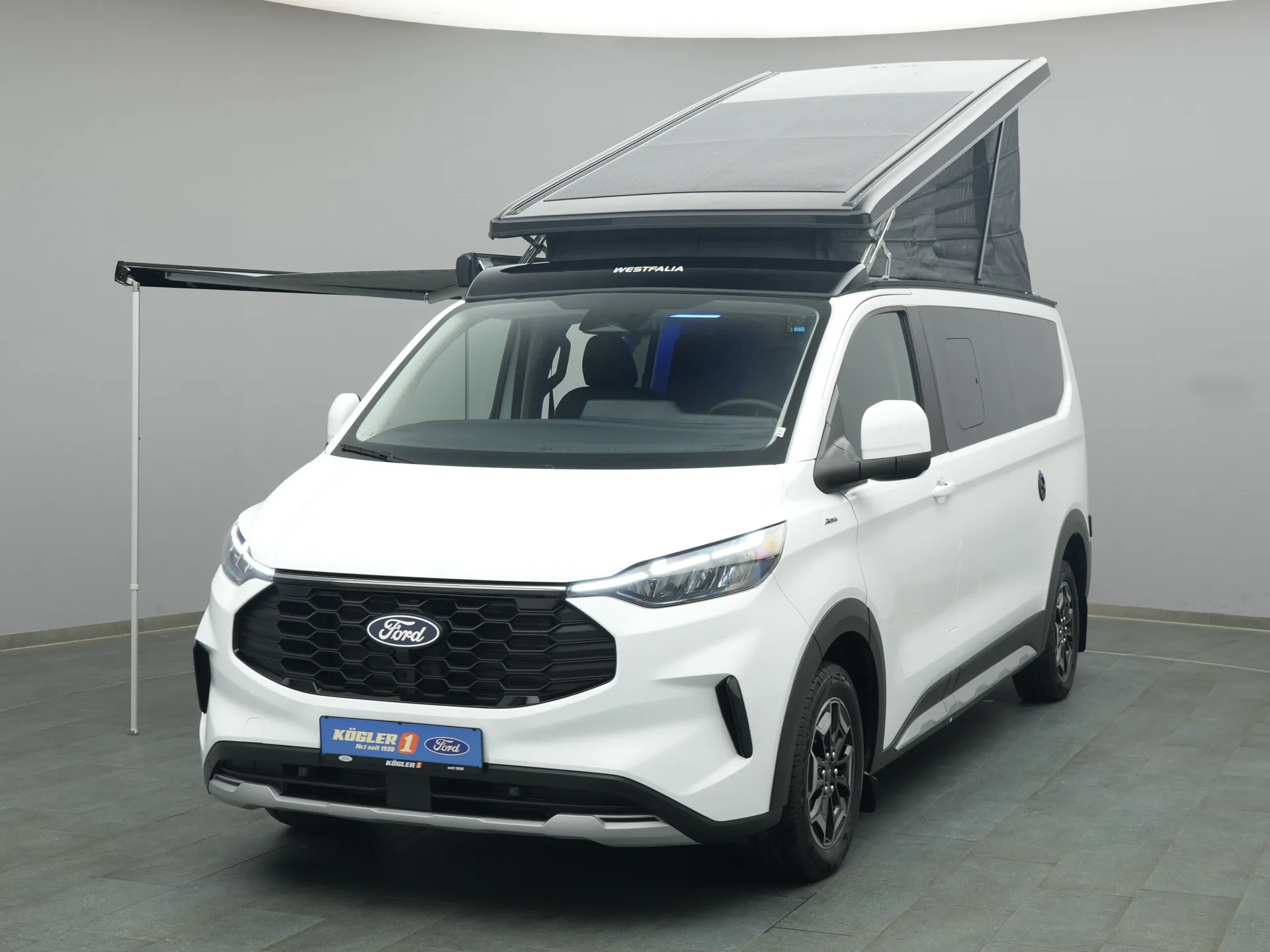 Ford Nugget in weiss