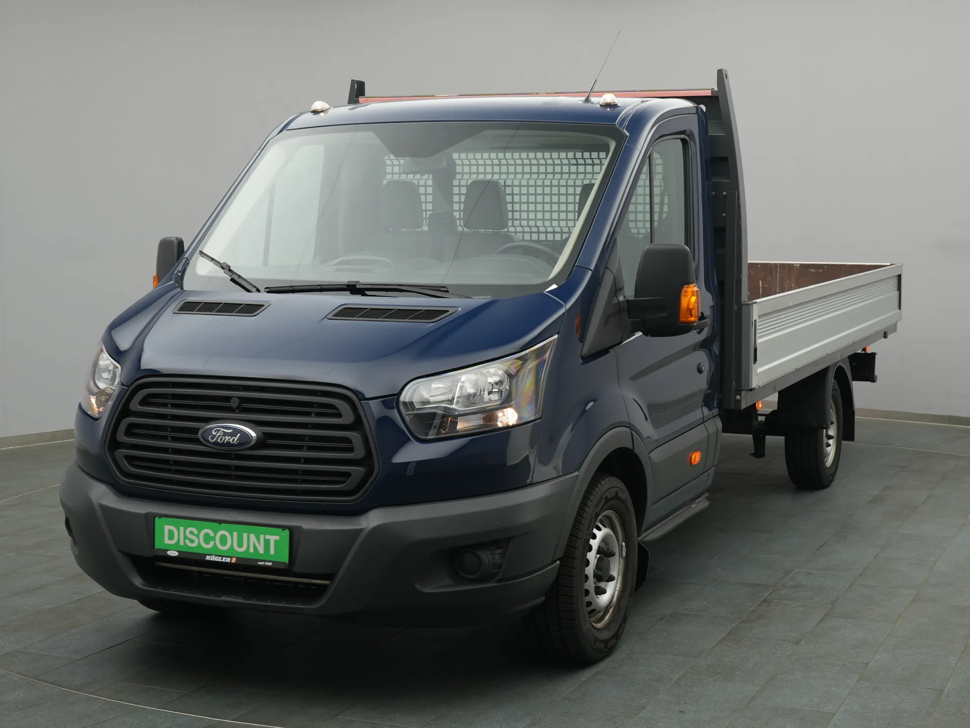 Ford Transit Pritsche EK in blau