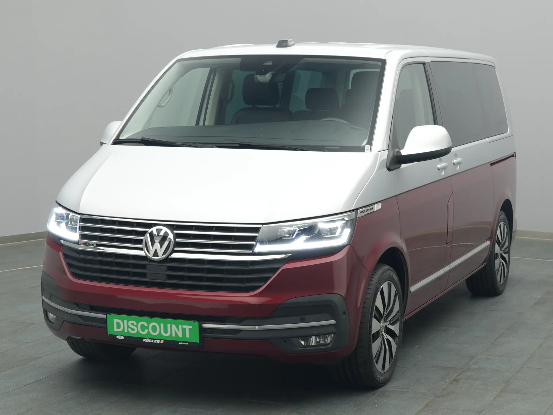 VW T6 in rot