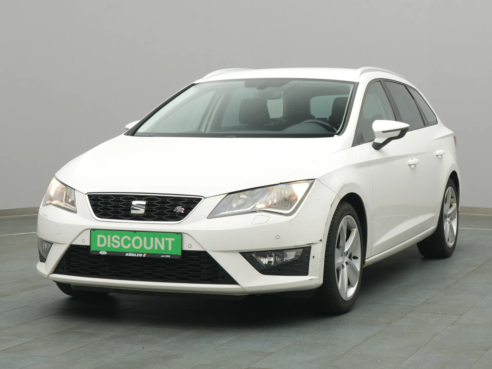 Seat Leon in weiss