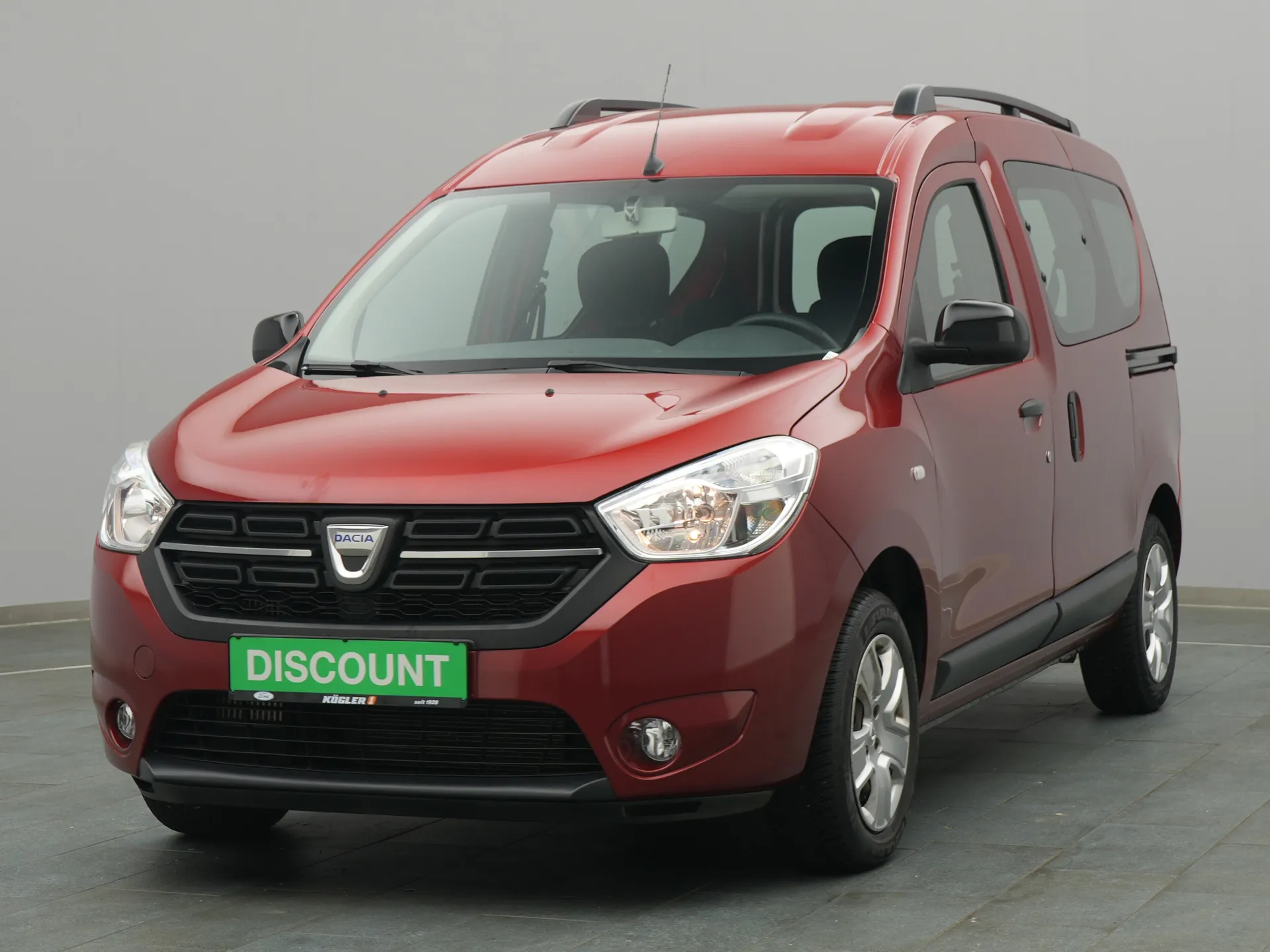 Dacia Dokker in rot
