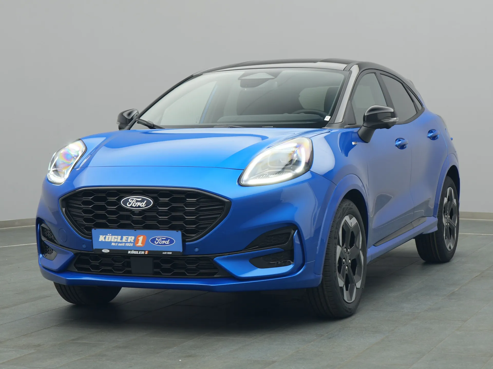 Ford Puma ST-Line X in blau