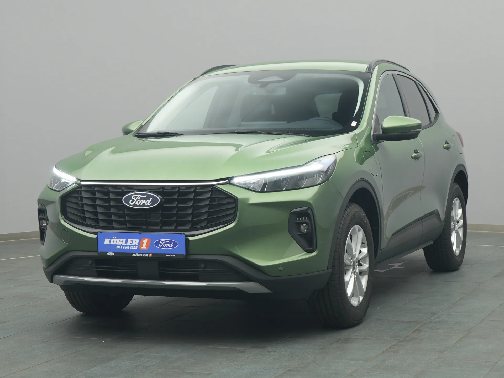Ford Kuga Titanium in grün