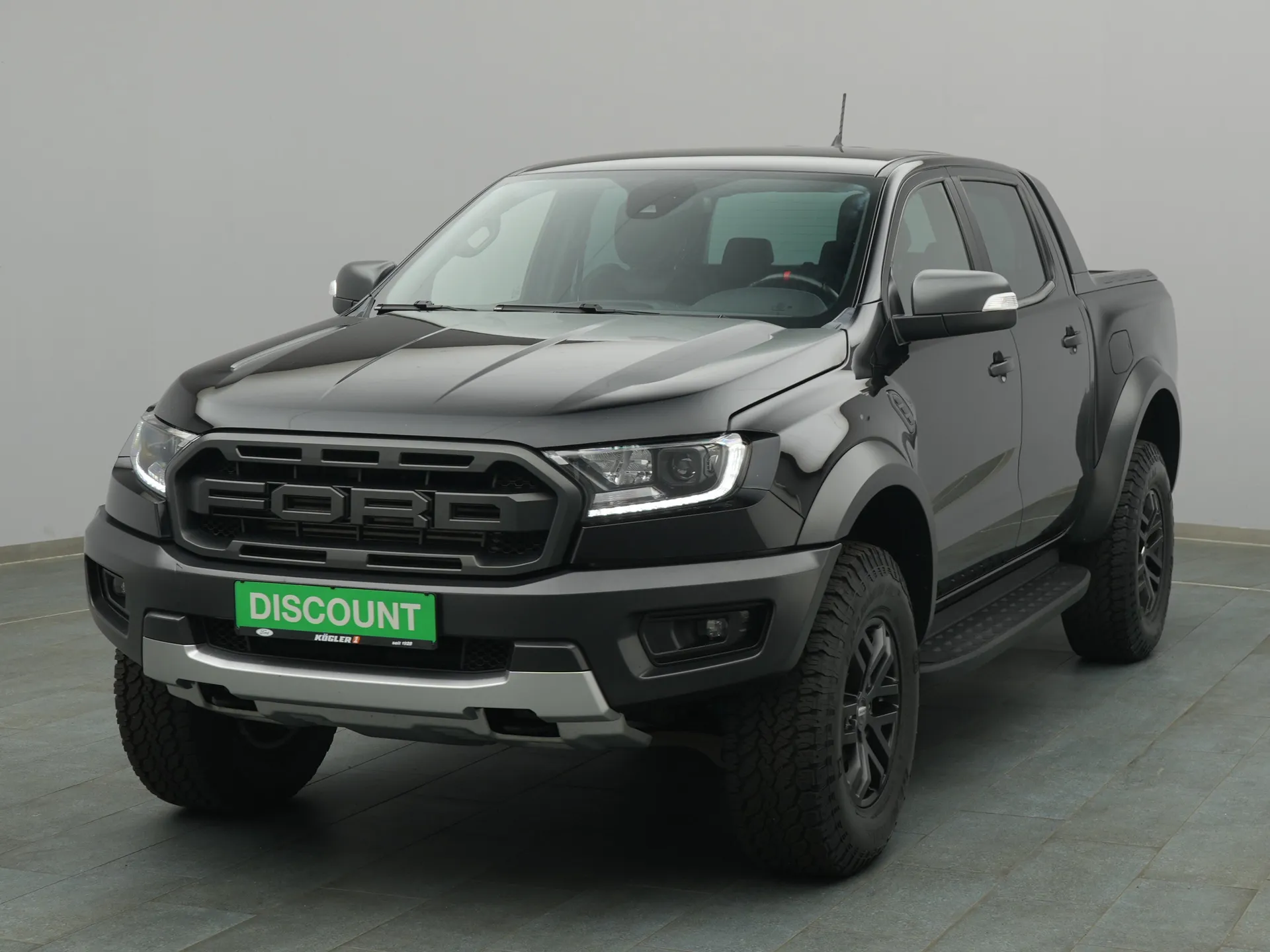 Ford Ranger Raptor in schwarz