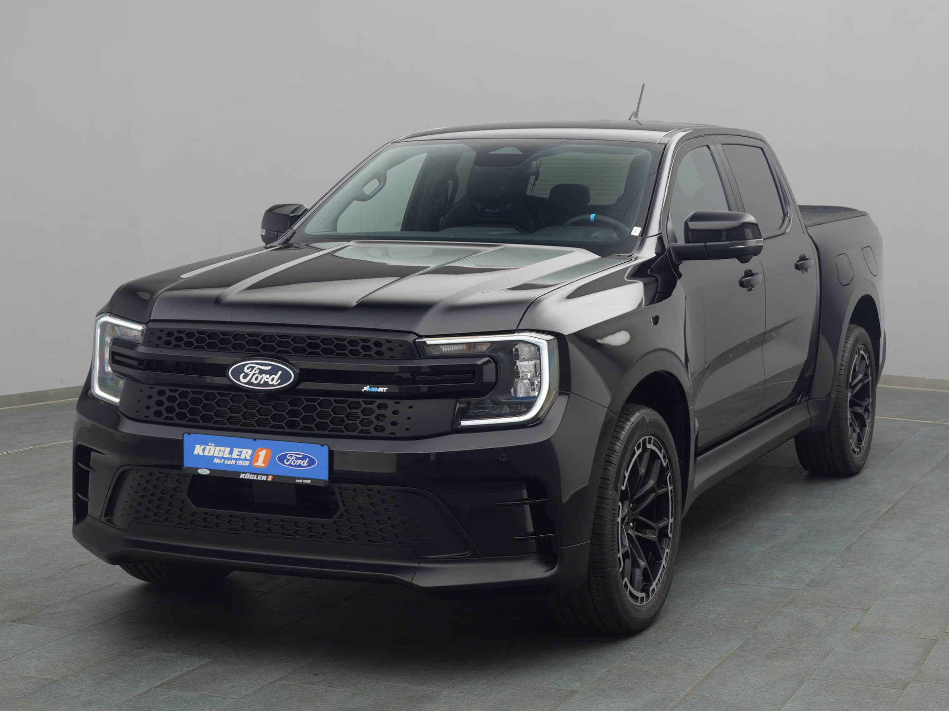 Ford Ranger DoKa MS-RT in schwarz