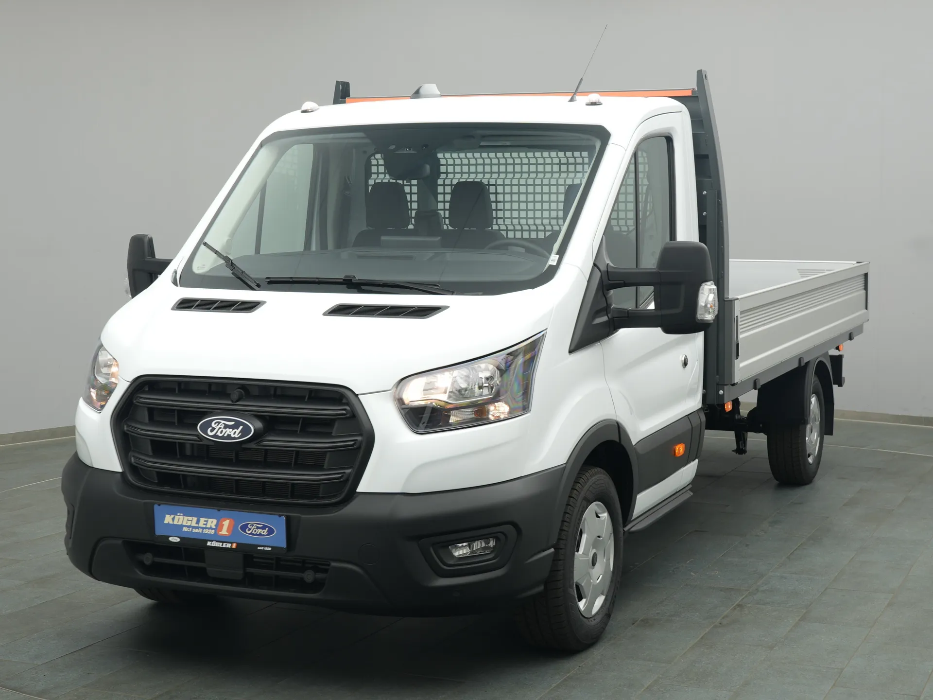 Ford Transit Pritsche EK in weiss