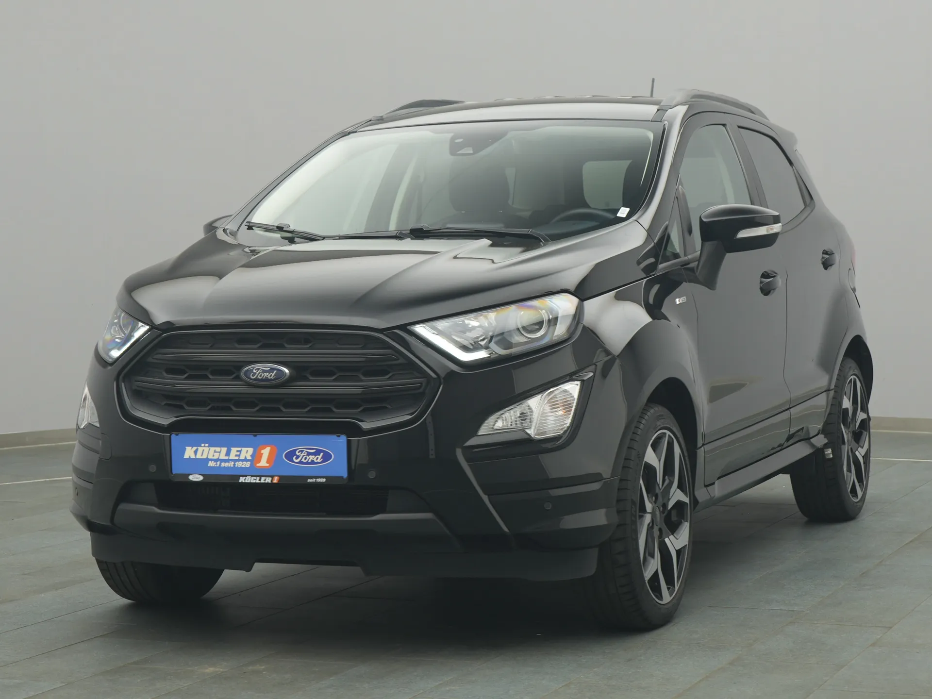 Ford EcoSport ST-Line in schwarz