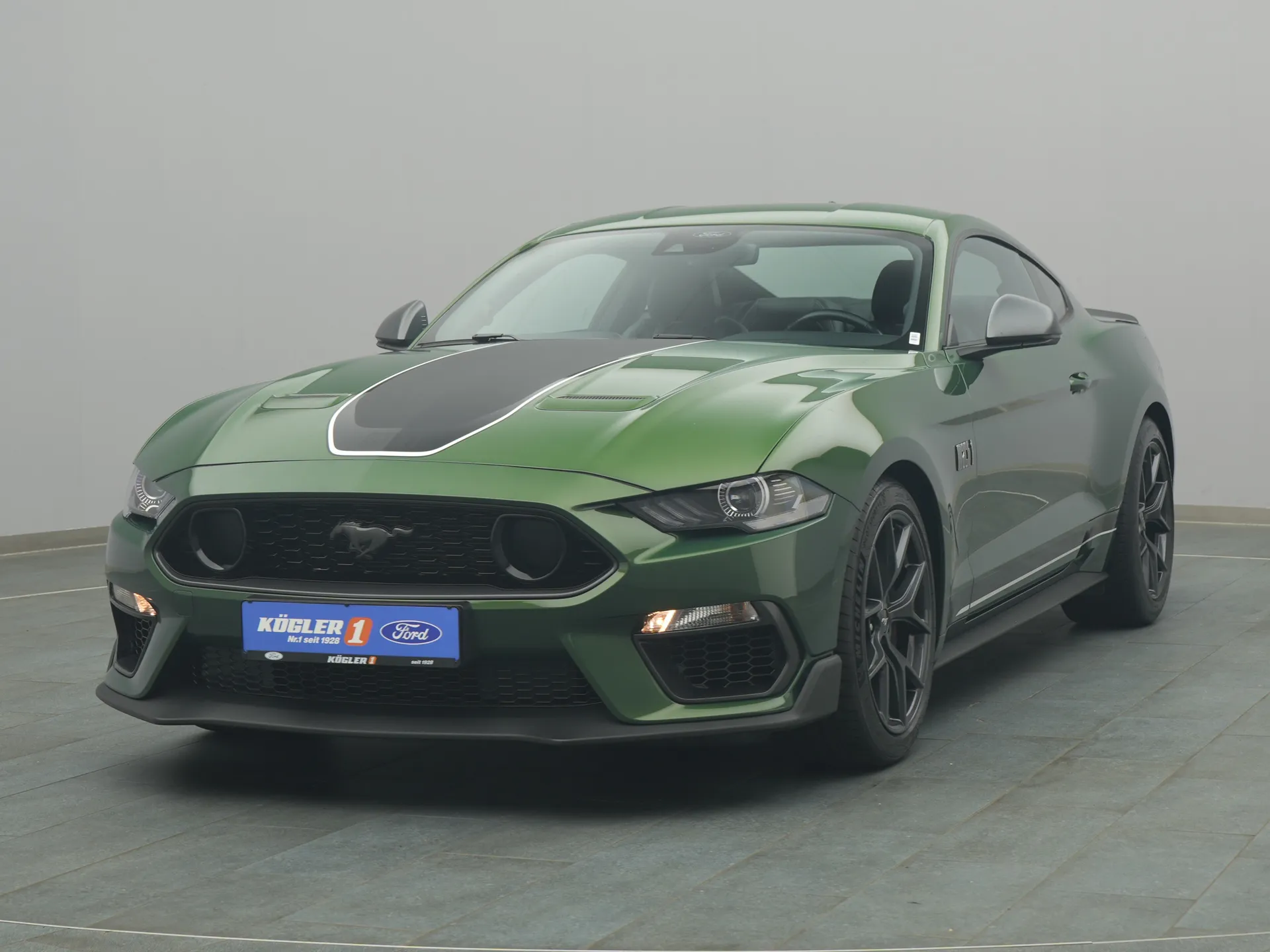Ford Mustang  in grün
