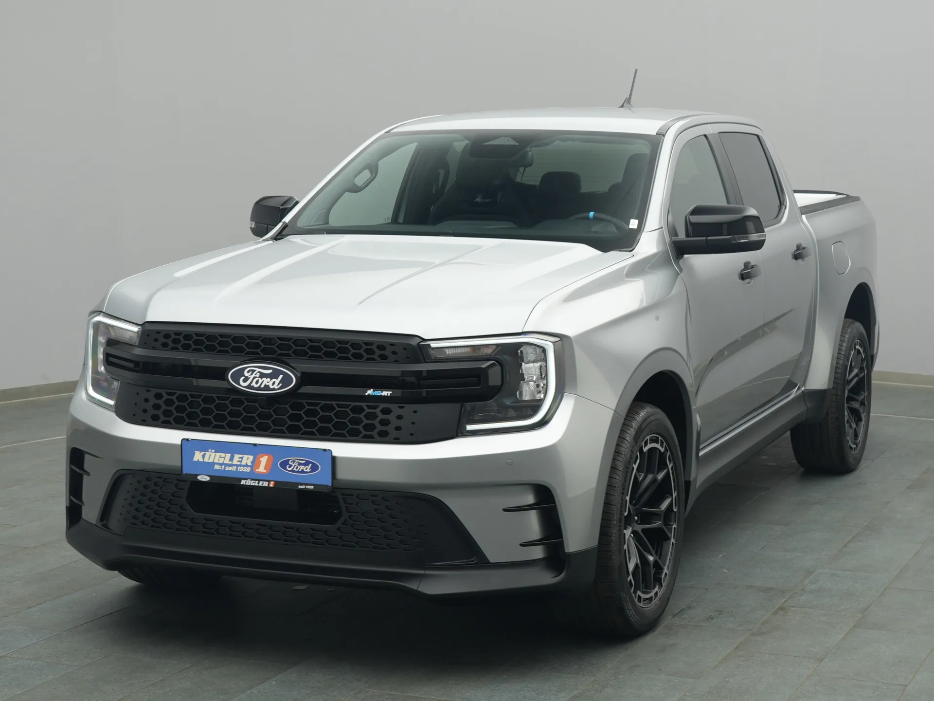 Ford Ranger DoKa MS-RT in silber