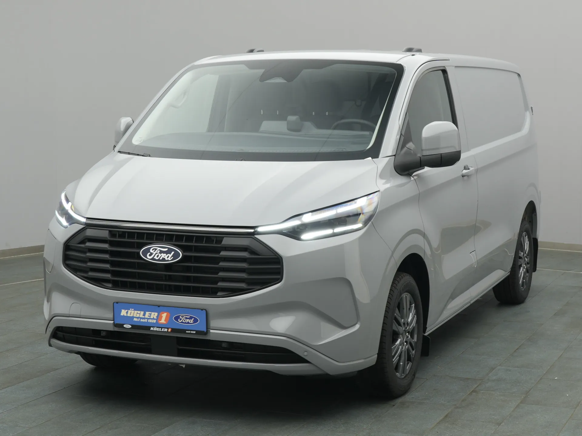 Ford Transit Custom Kasten in grau