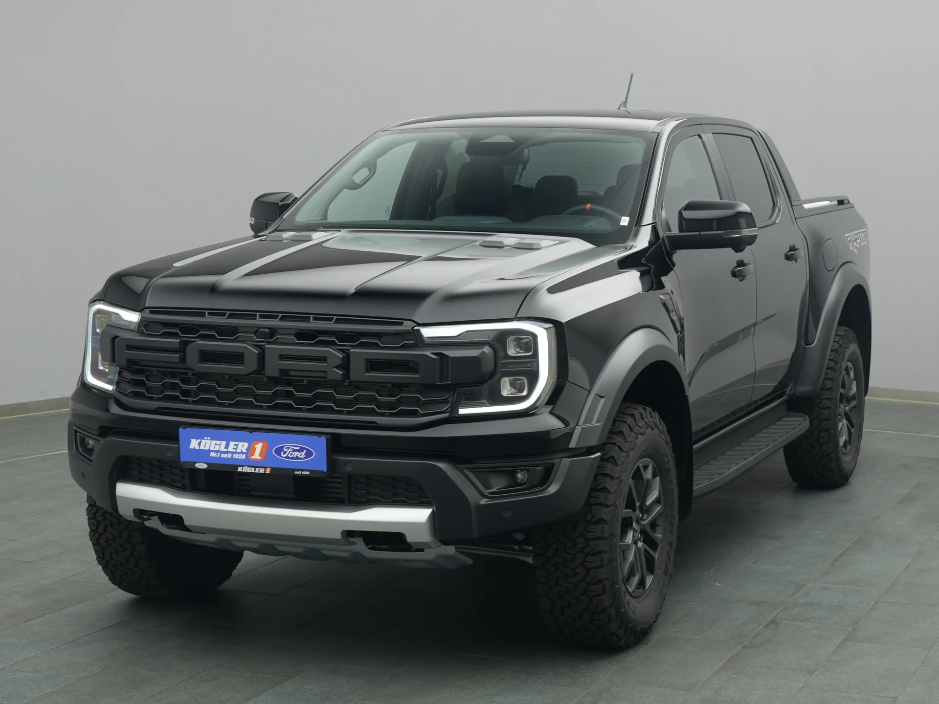 Ford Ranger Raptor in schwarz