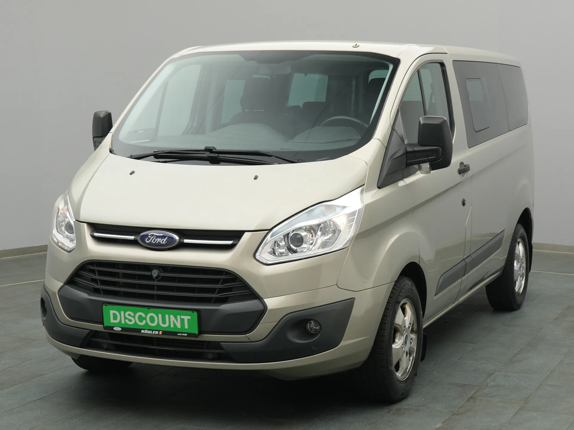 Ford Transit Custom Kombi in grau