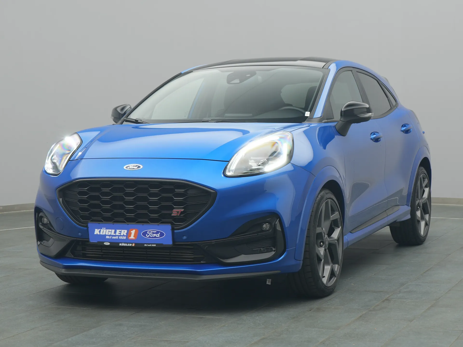 Ford Puma ST in blau